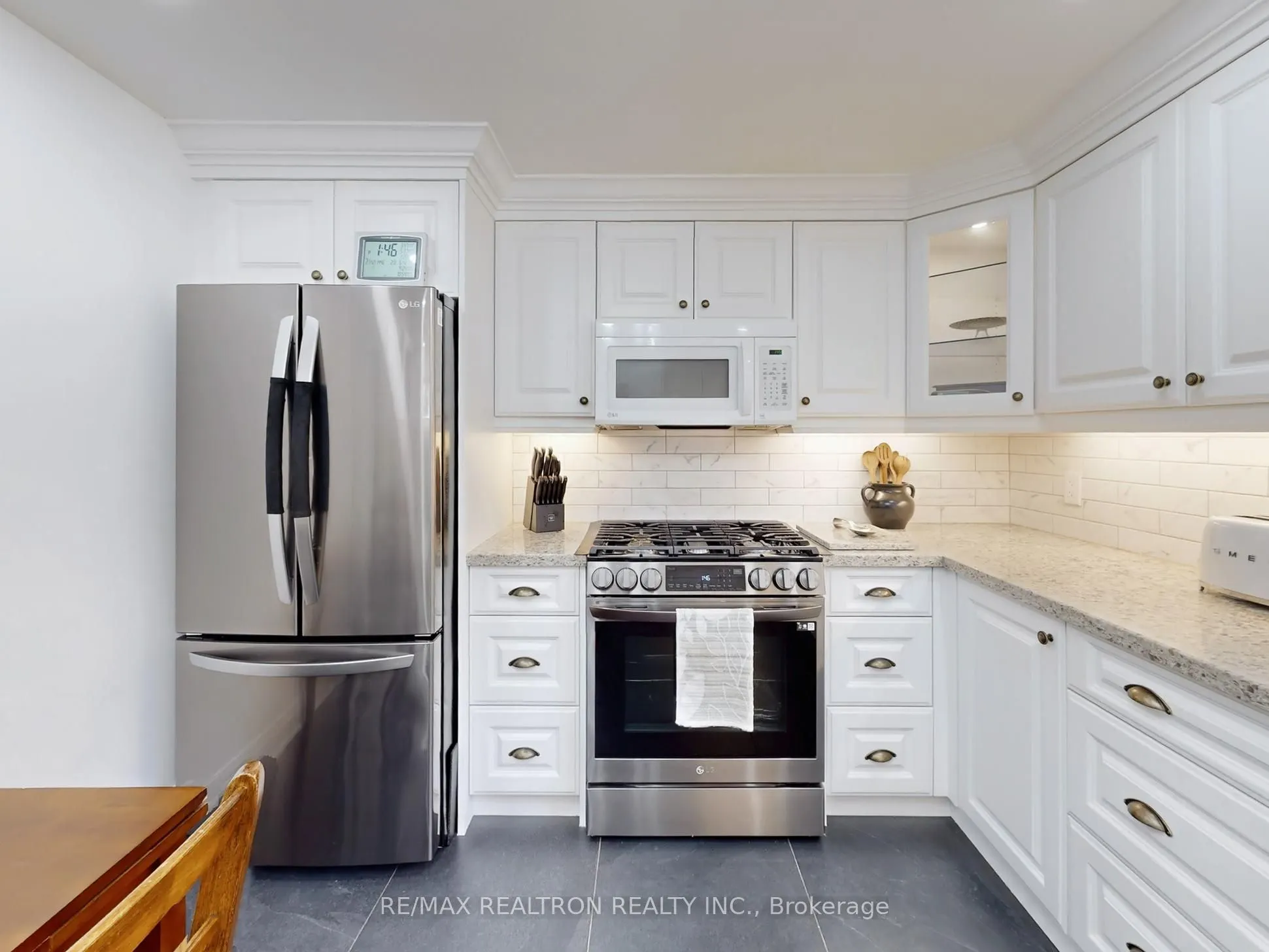 30 Carondale Crescent