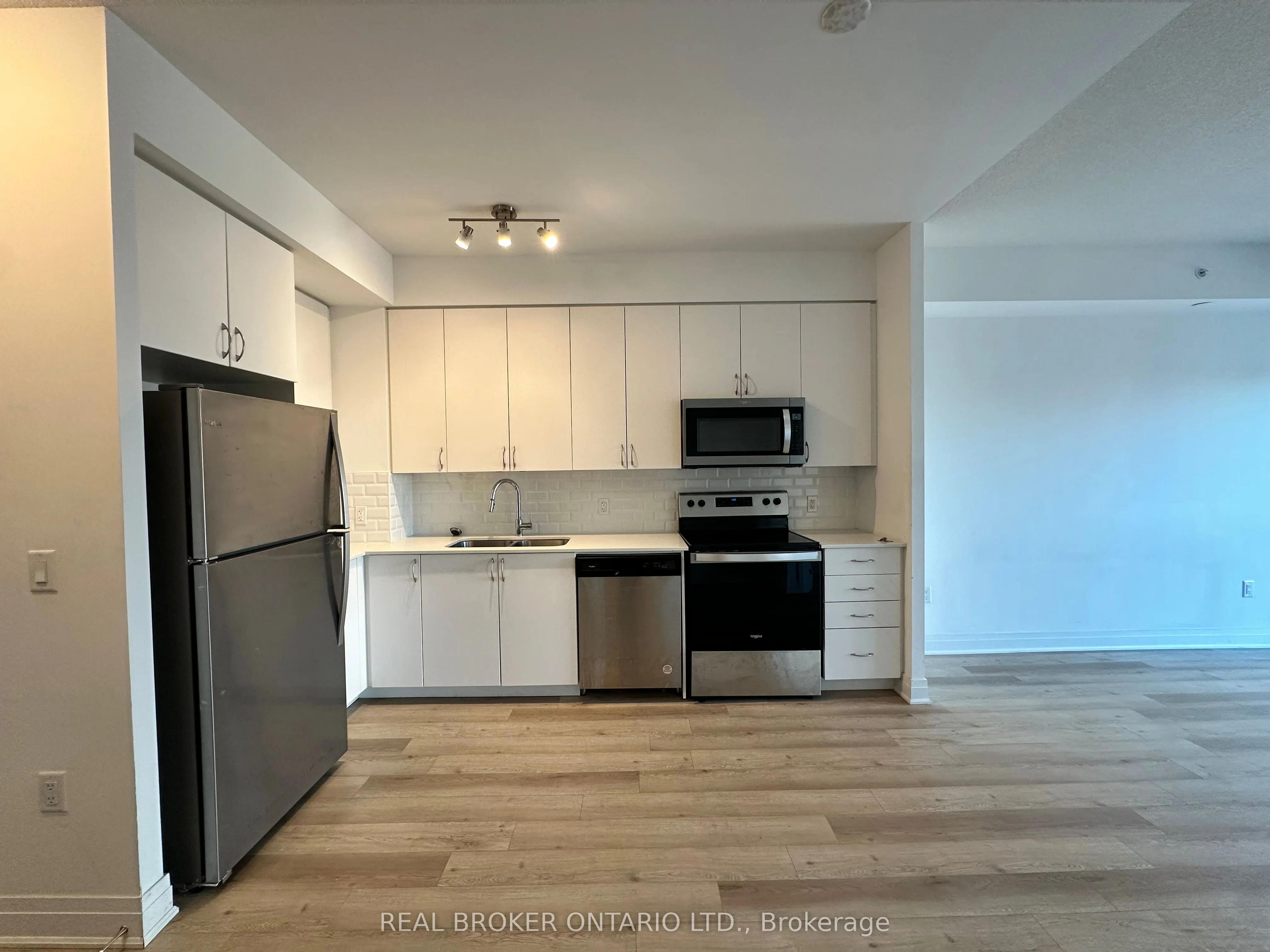 3220 Sheppard Avenue E, #1206