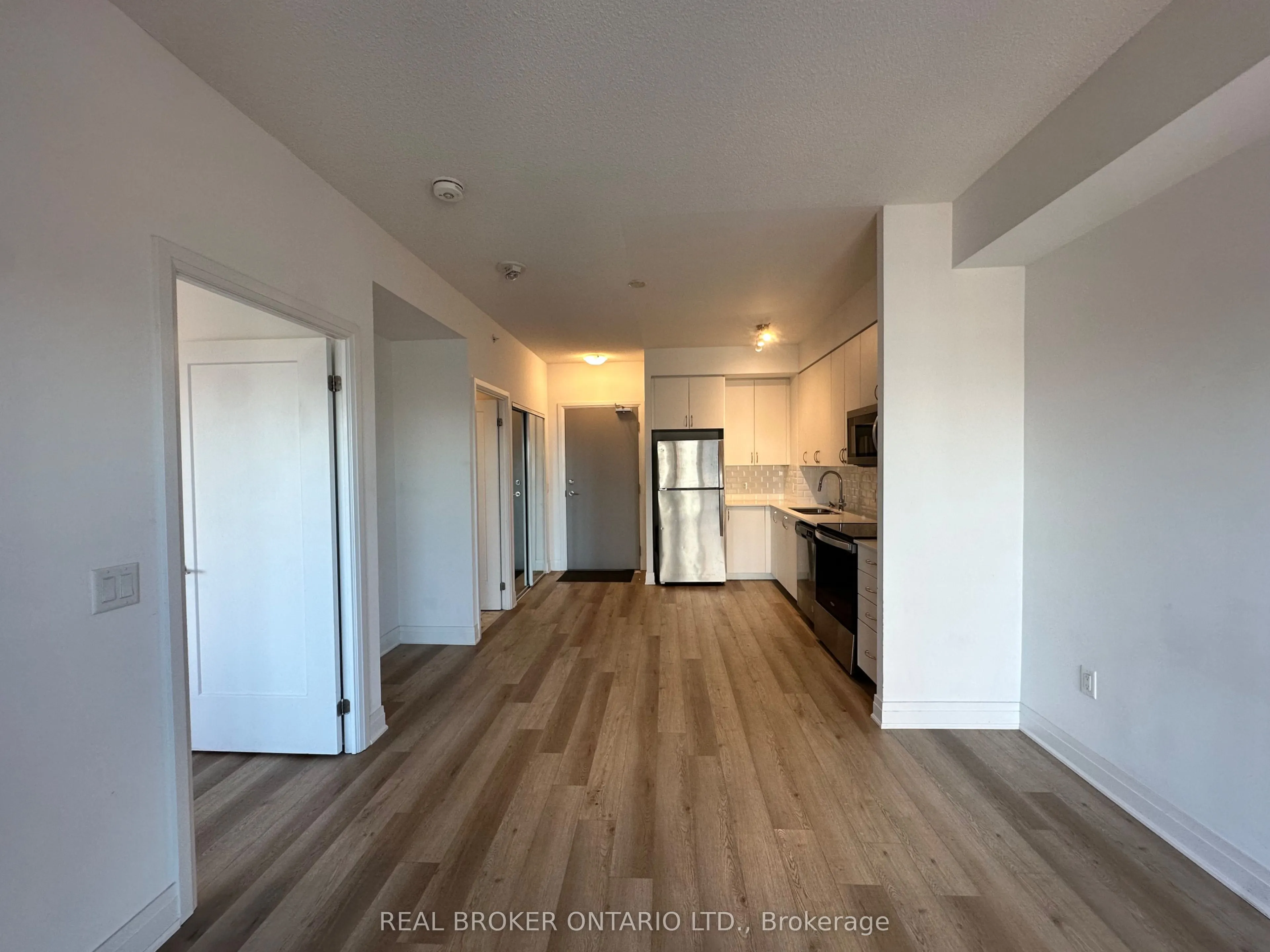 3220 Sheppard Avenue E, #1206