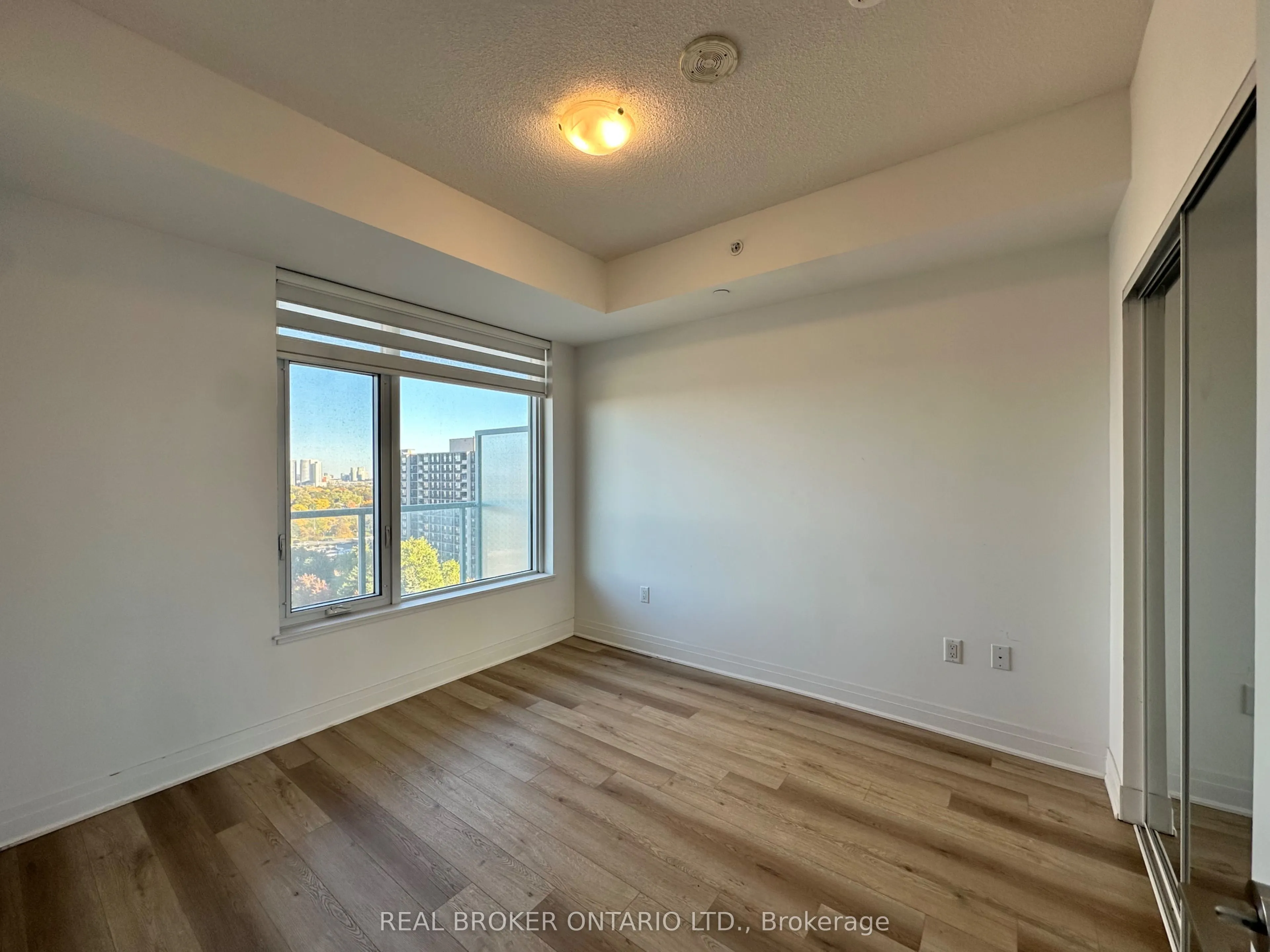 3220 Sheppard Avenue E, #1206