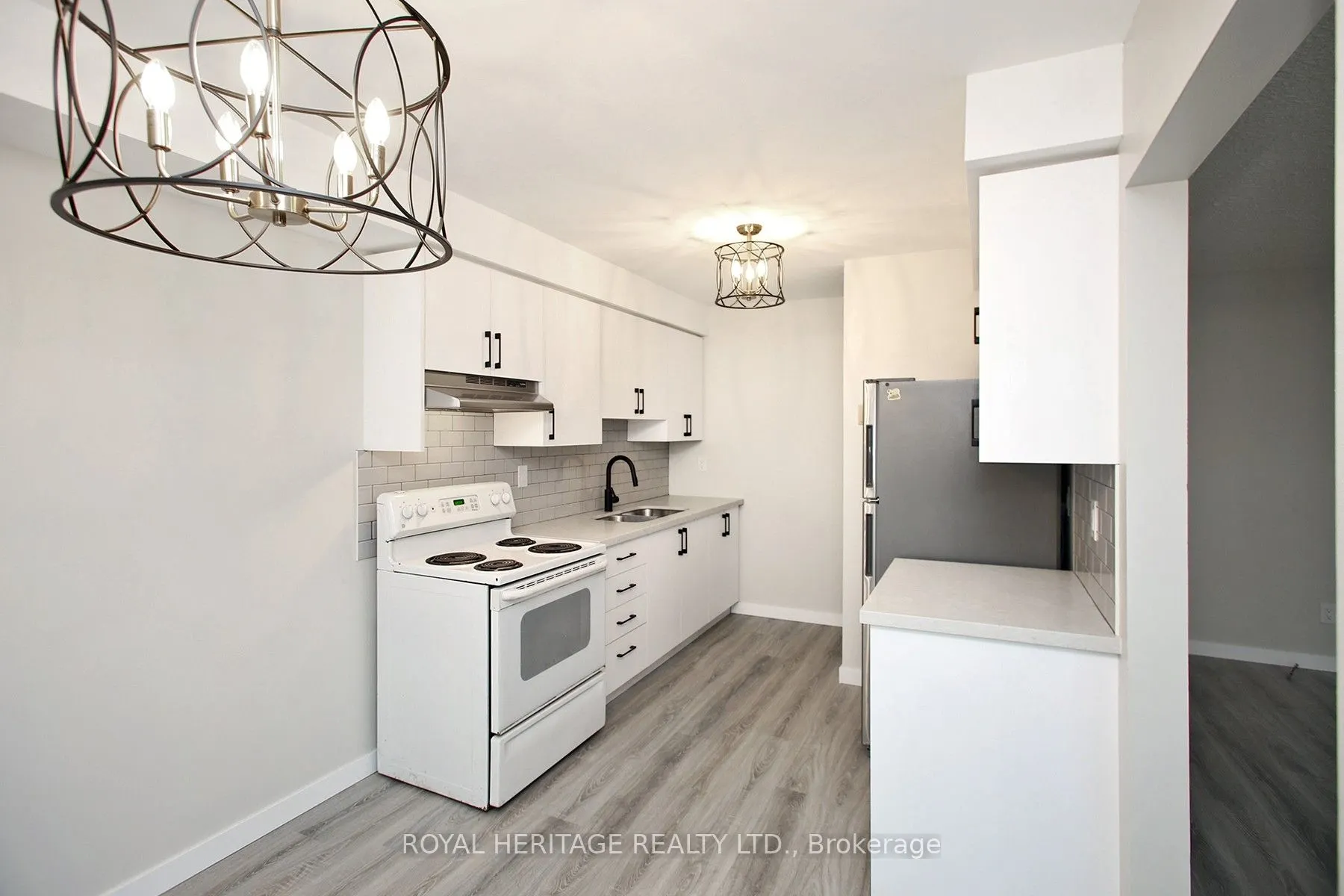 27 Parker Crescent, #15