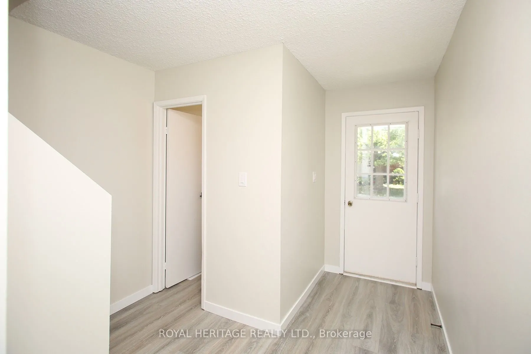 27 Parker Crescent, #15