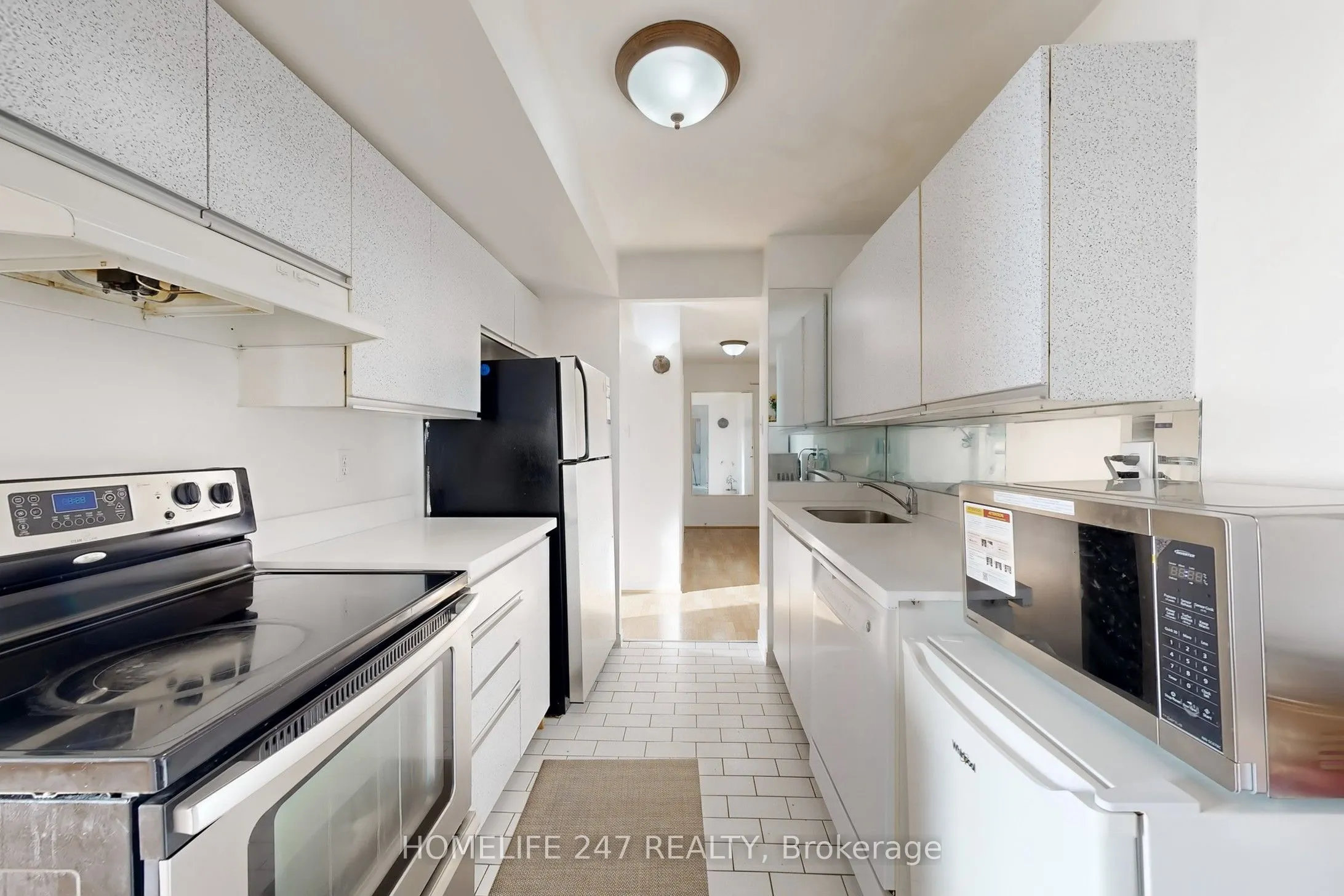 330 Mccowan Road, #413