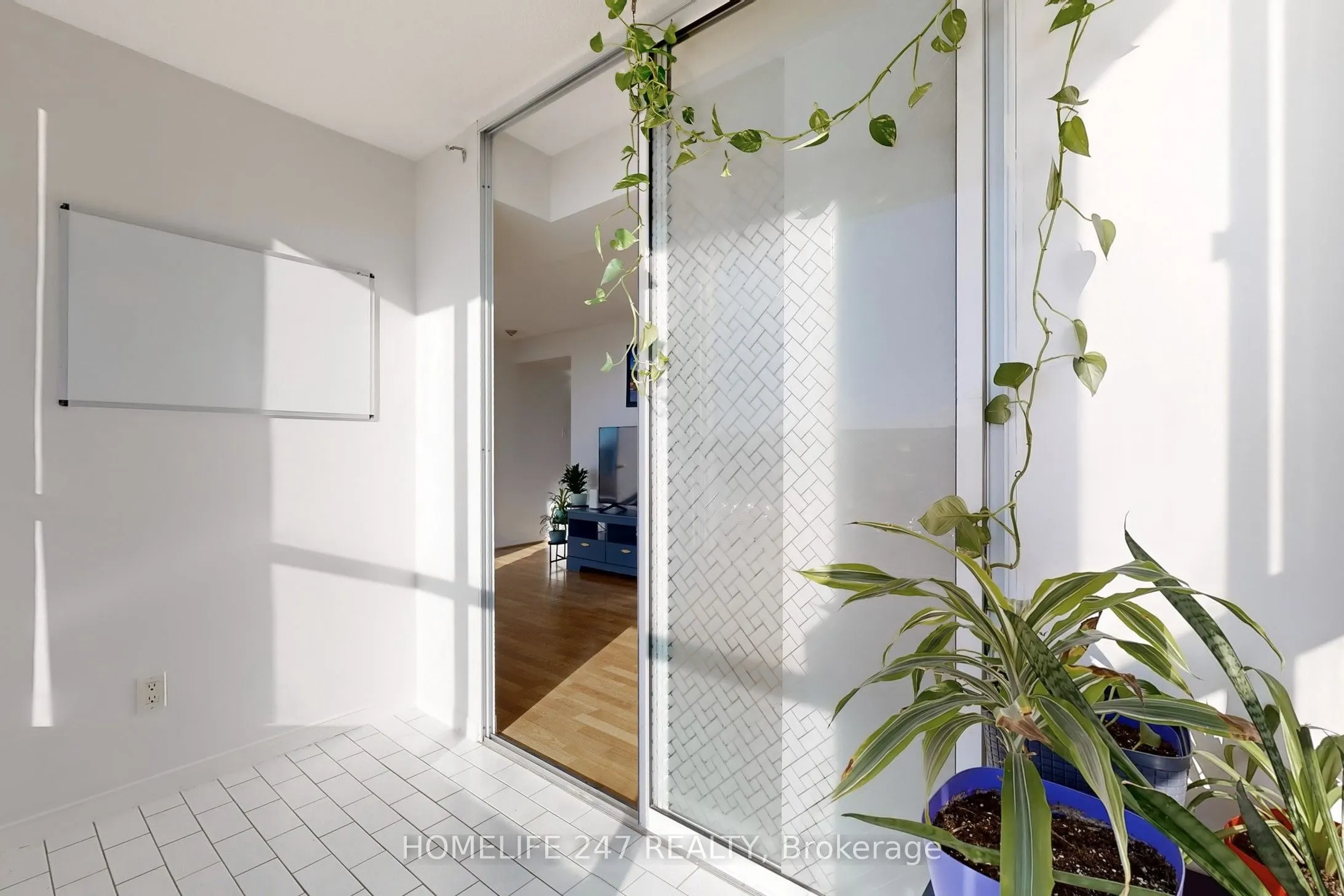 330 Mccowan Road, #413