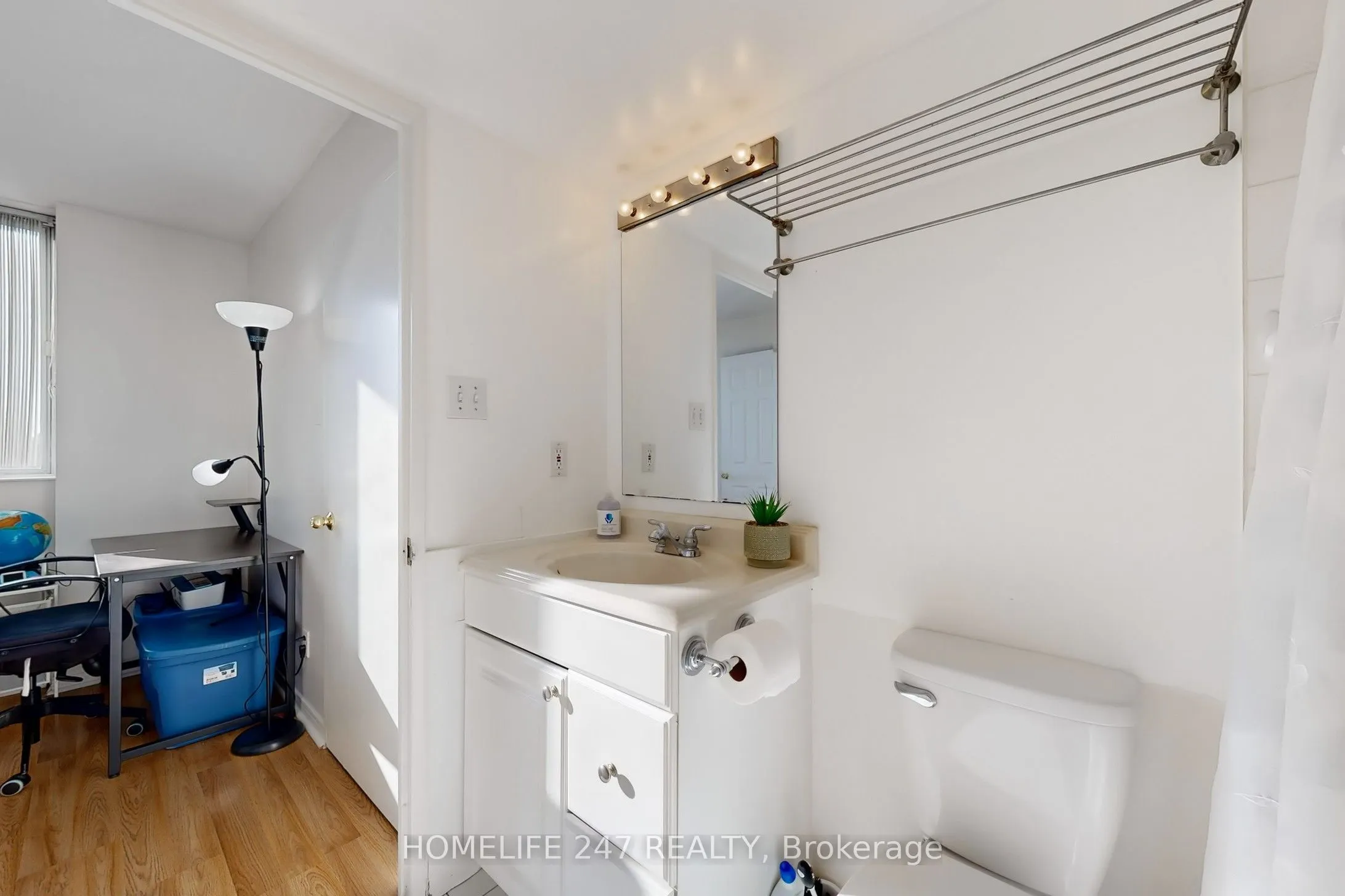 330 Mccowan Road, #413