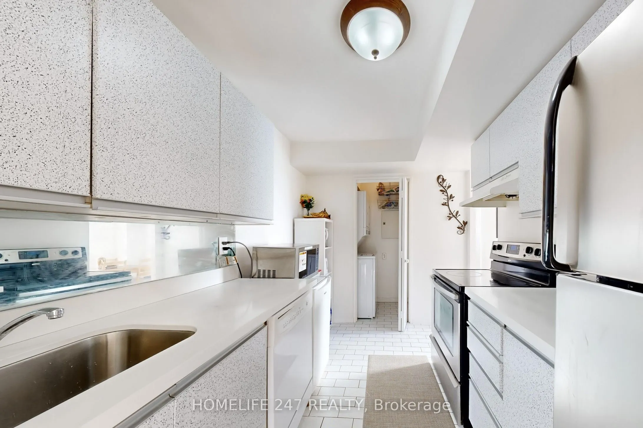 330 Mccowan Road, #413