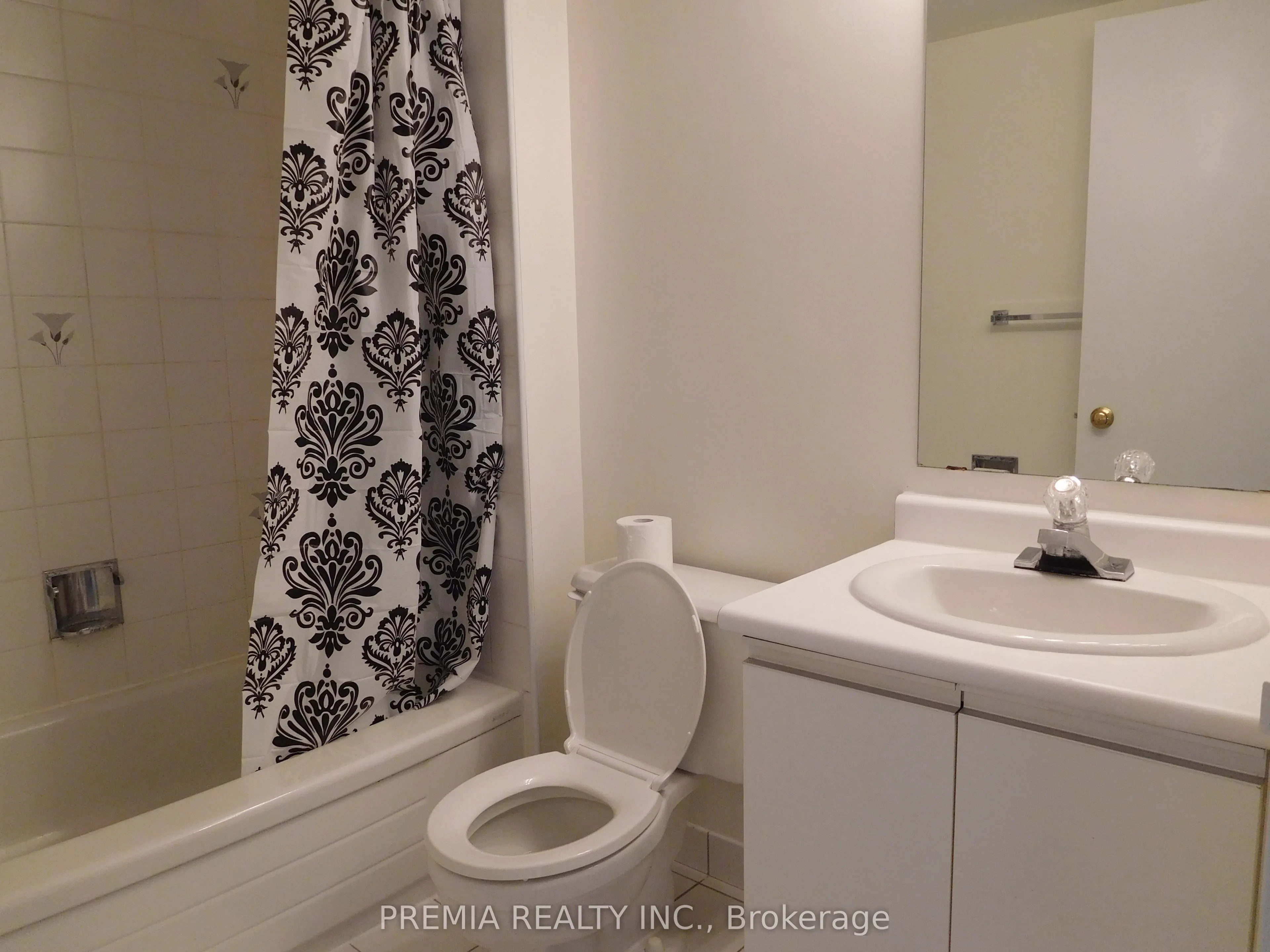 350 Alton Towers Circle, #902