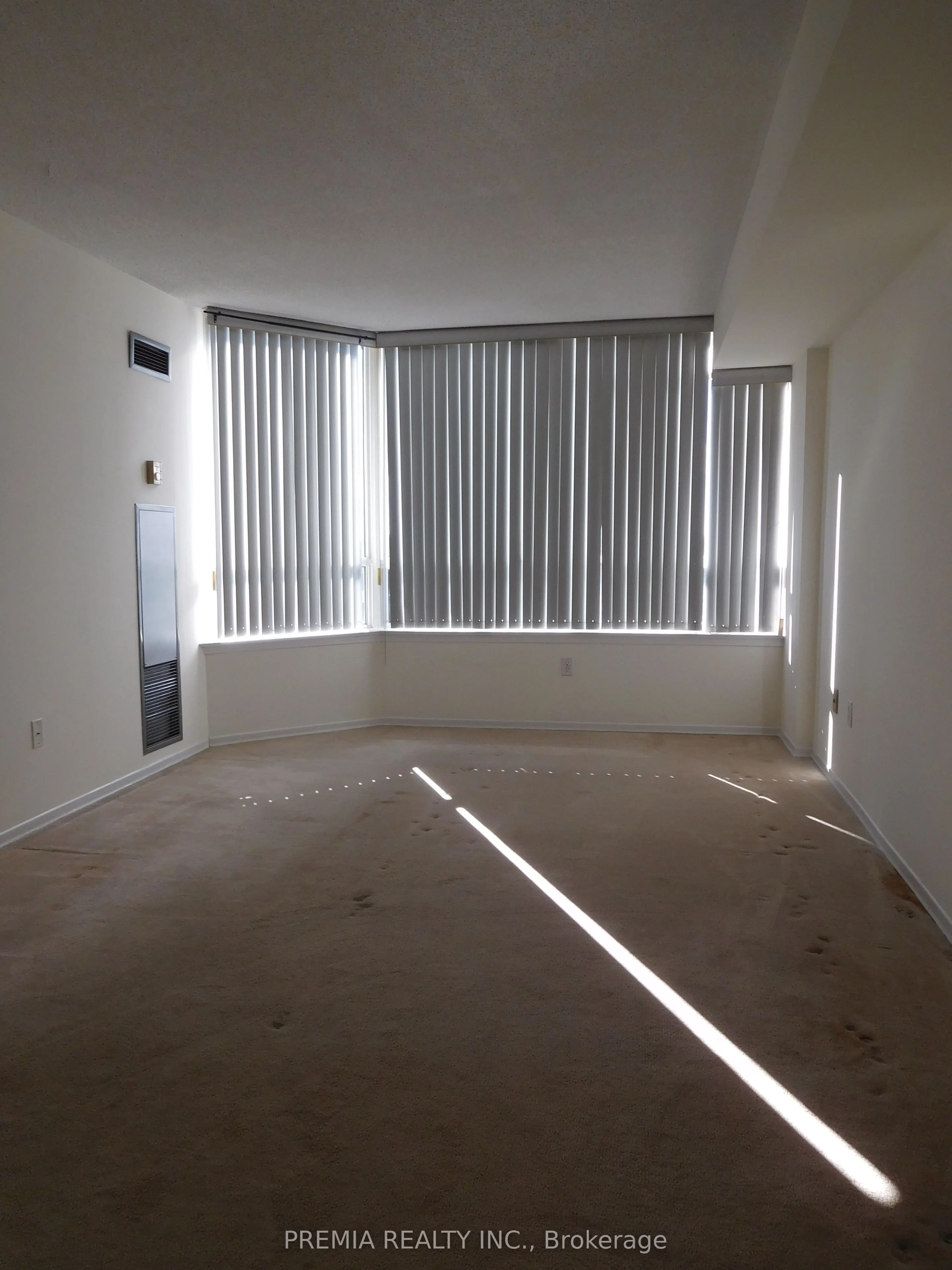 350 Alton Towers Circle, #902