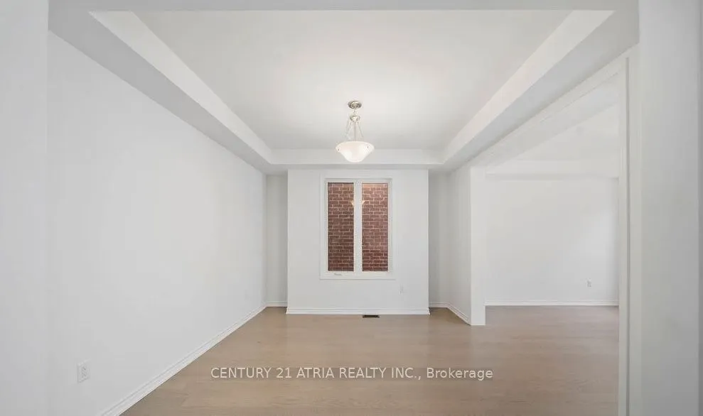 1408 Mockingbird Square