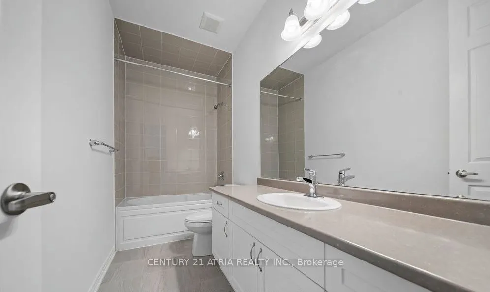 1408 Mockingbird Square