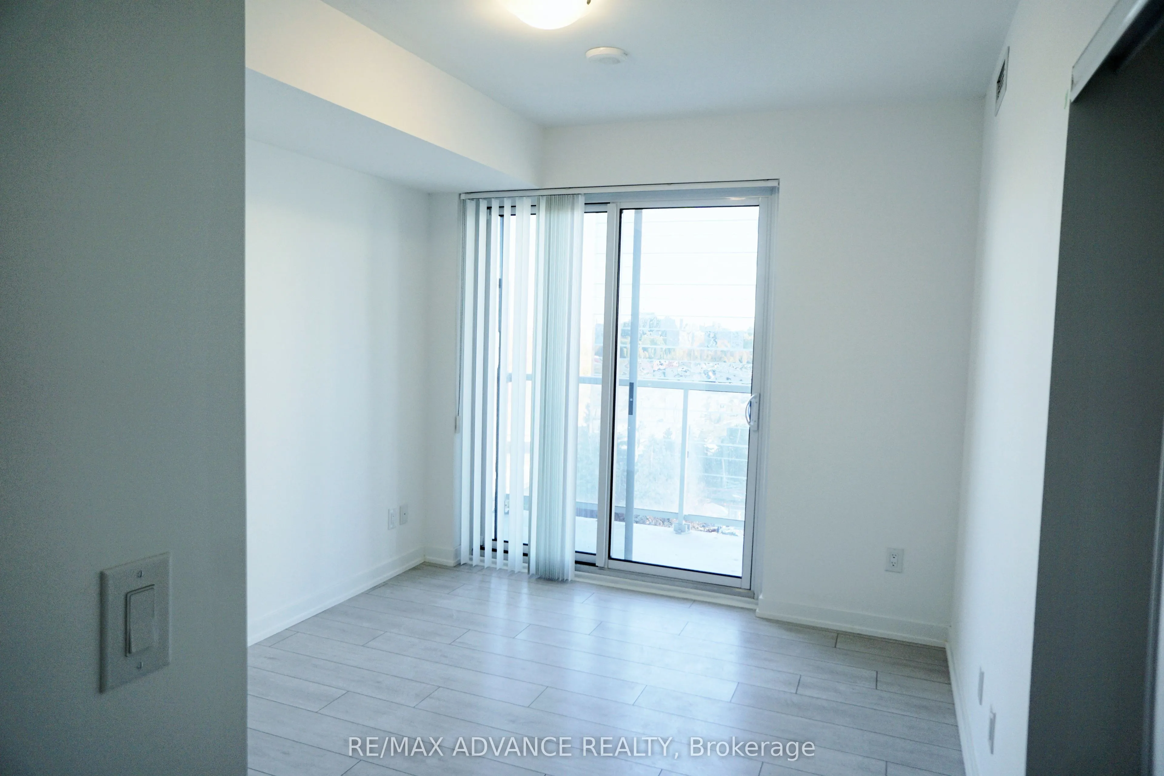 2031 Kennedy Road Road, #922