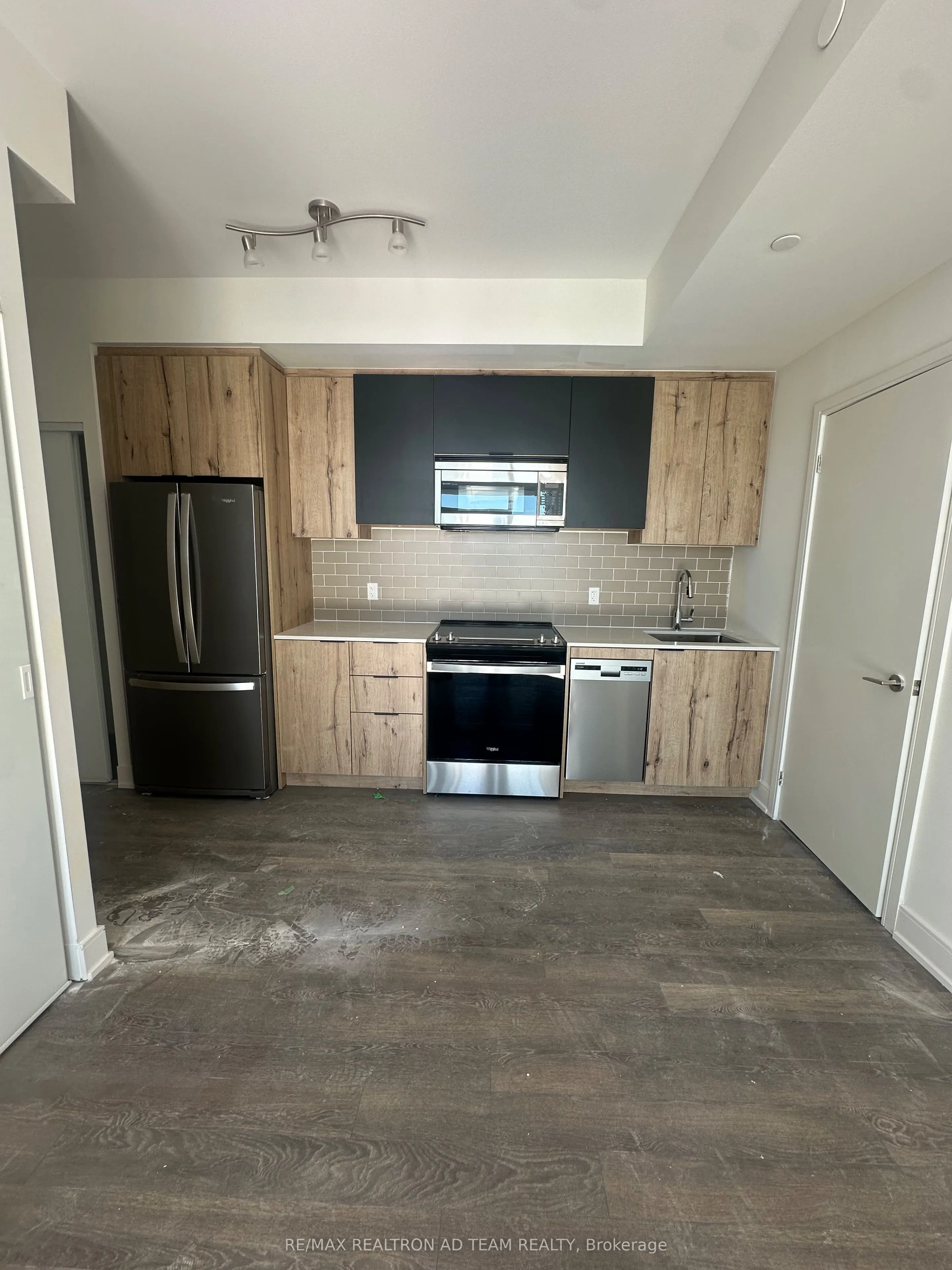 1350 Ellesmere Road, #1610