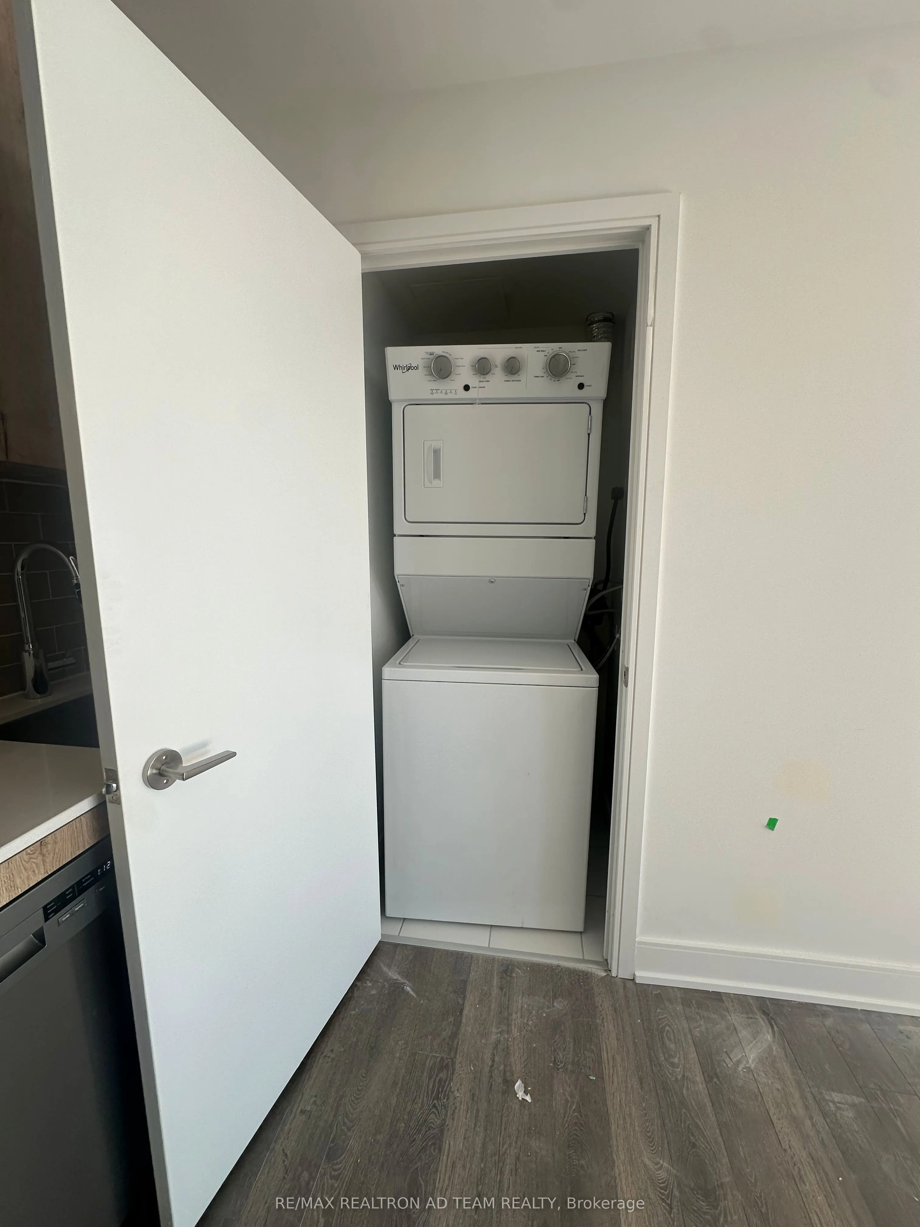 1350 Ellesmere Road, #1610