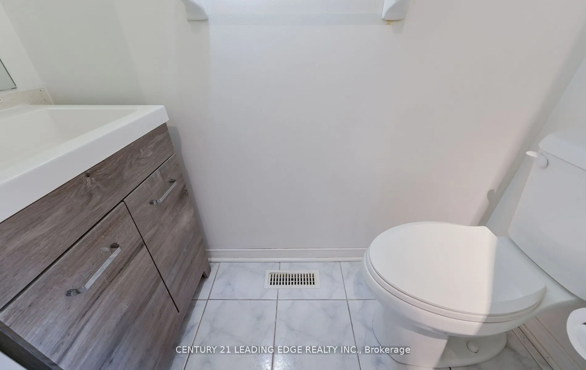 28 Livingston Road, #70