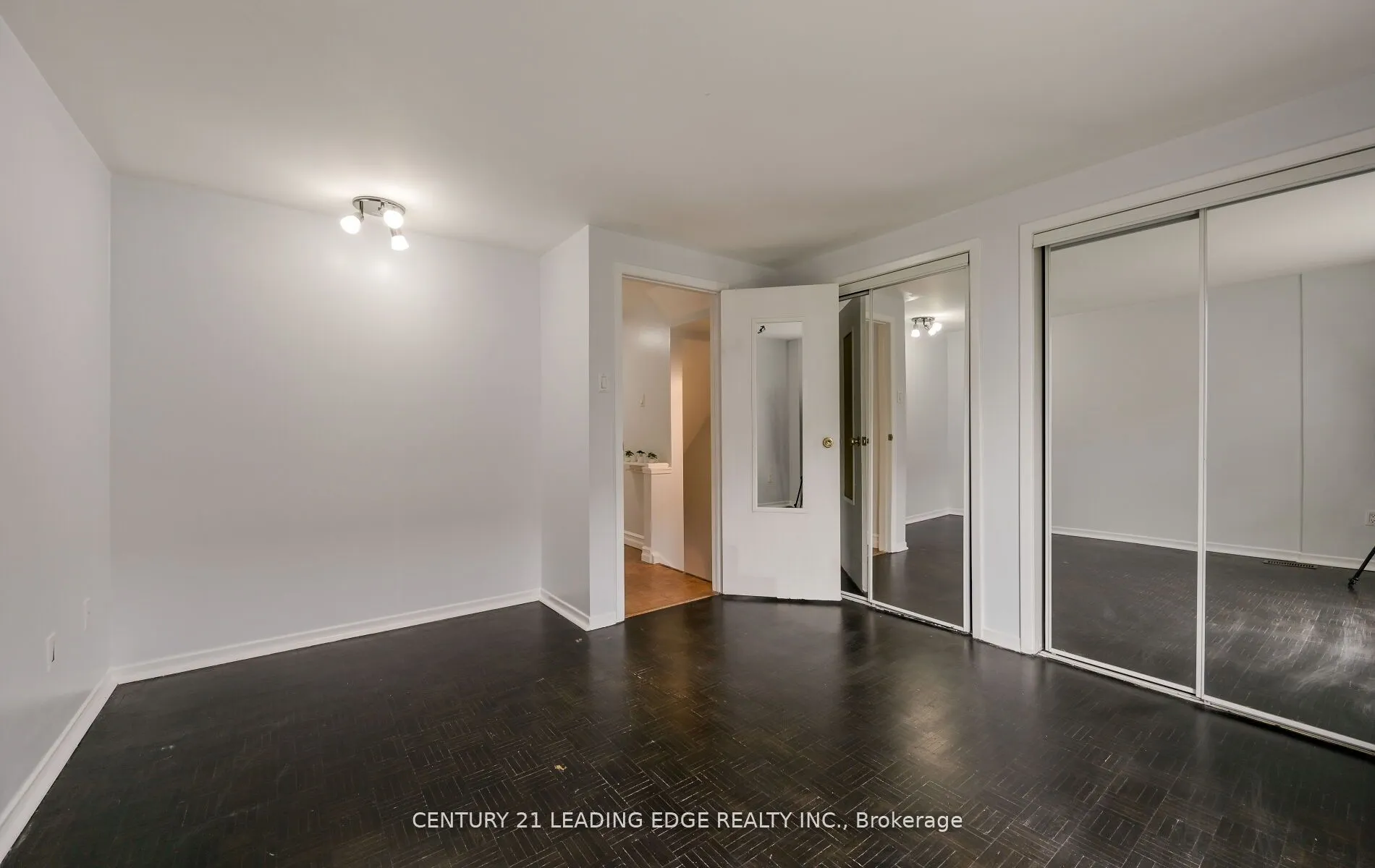 28 Livingston Road, #70