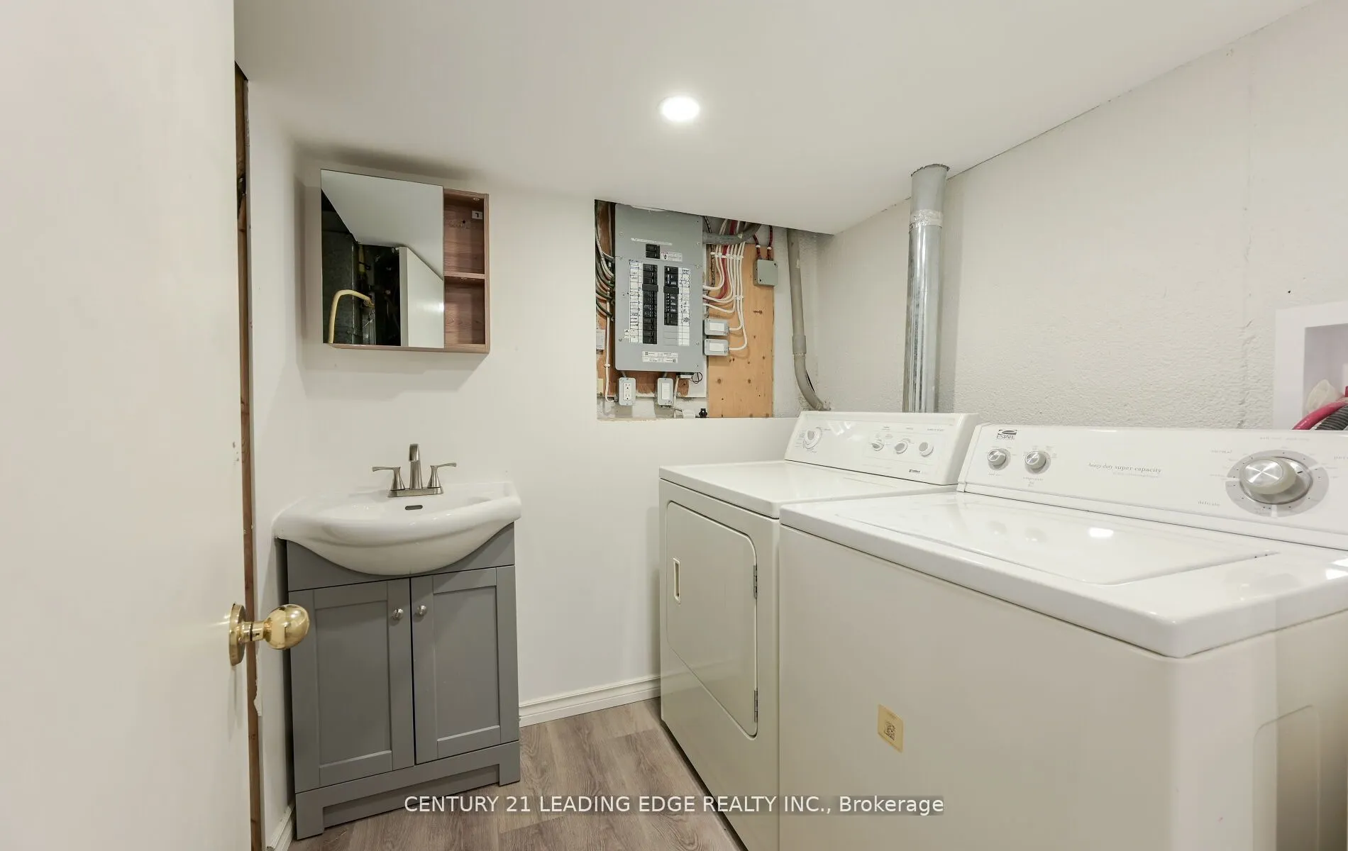 28 Livingston Road, #70