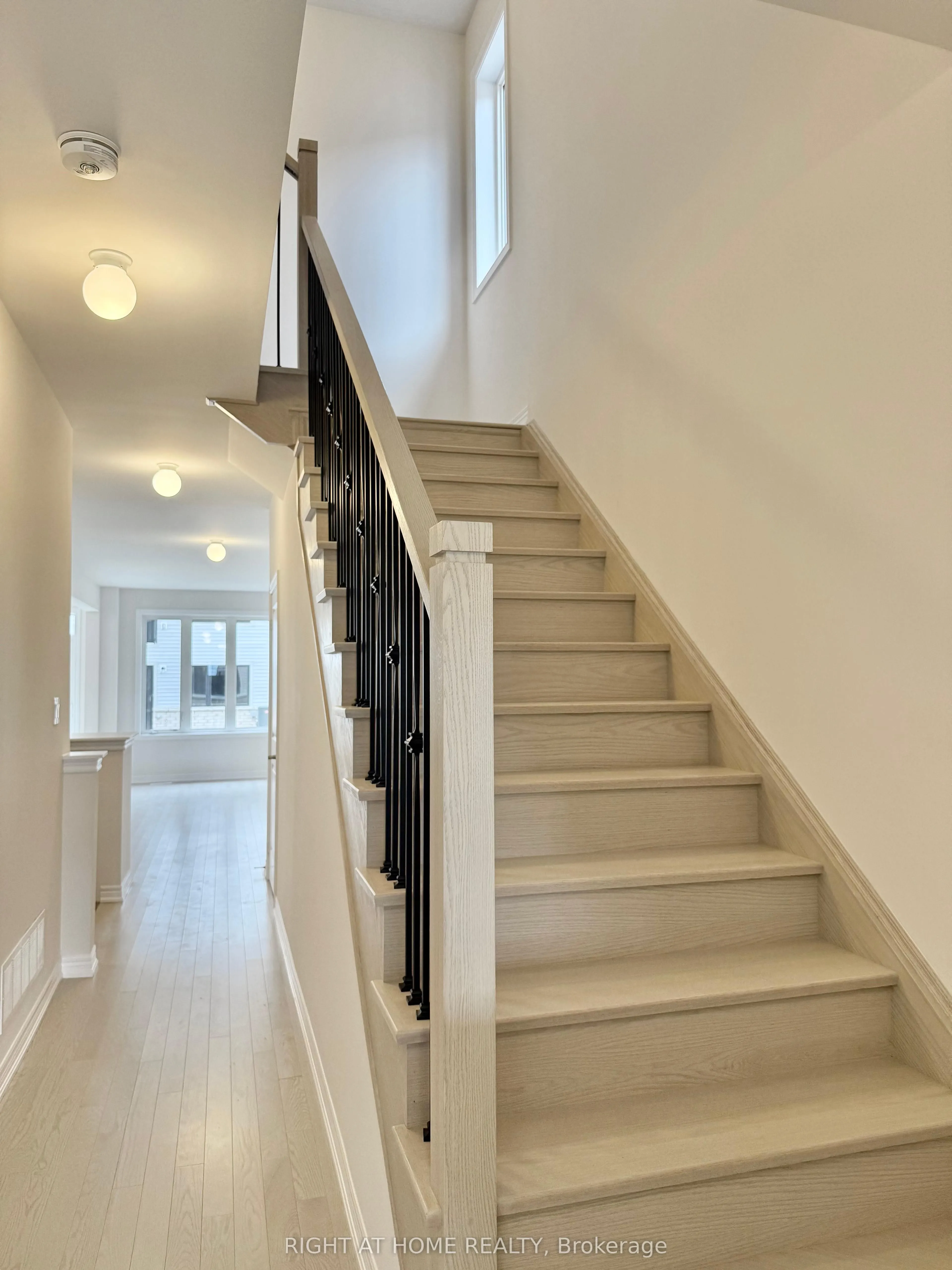 2067 Horace Duncan Crescent