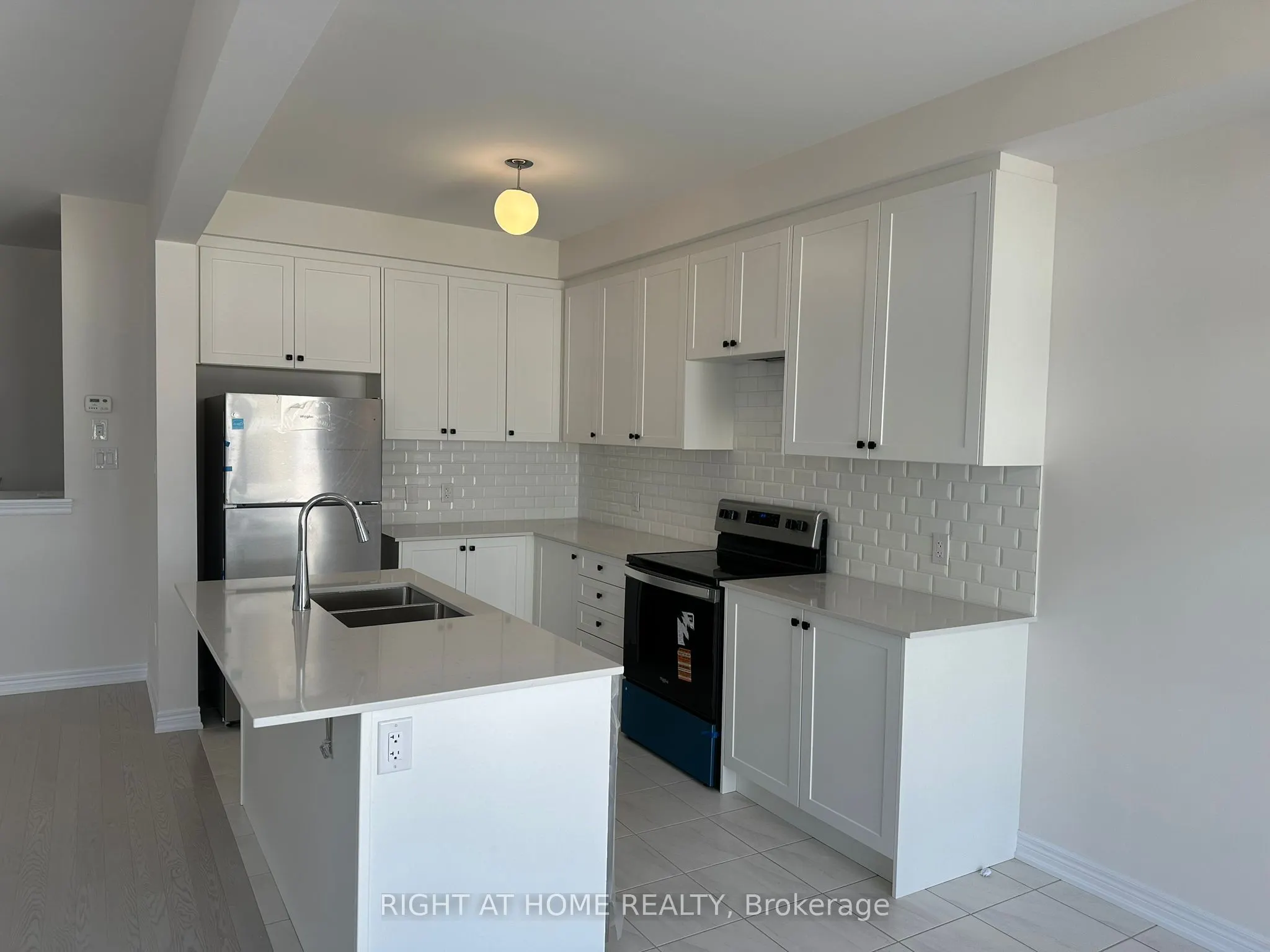 2067 Horace Duncan Crescent