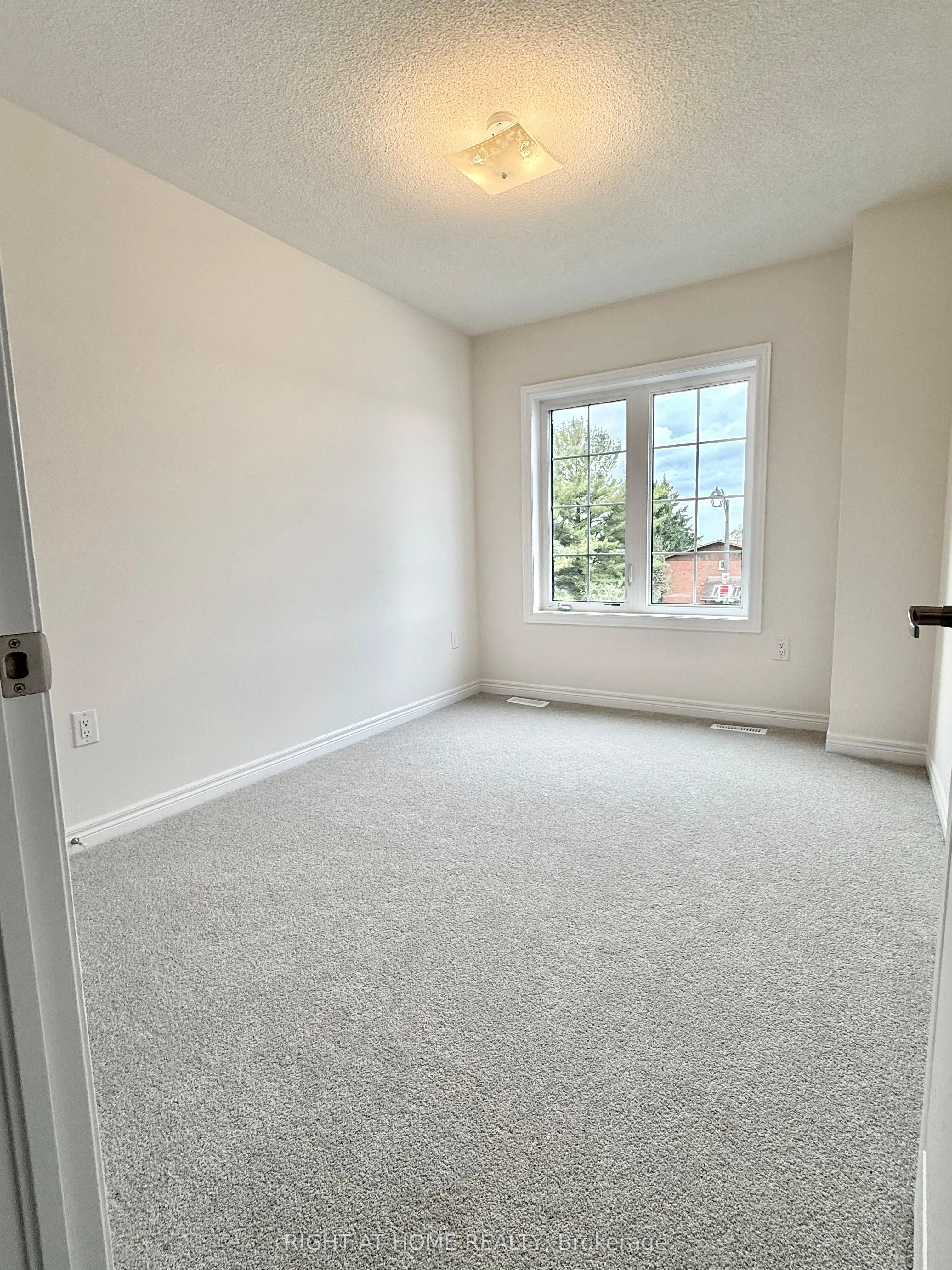 2067 Horace Duncan Crescent