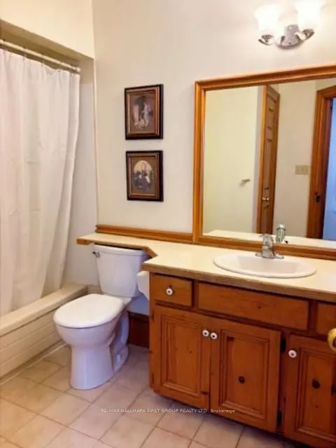 550 Queen Street, #2