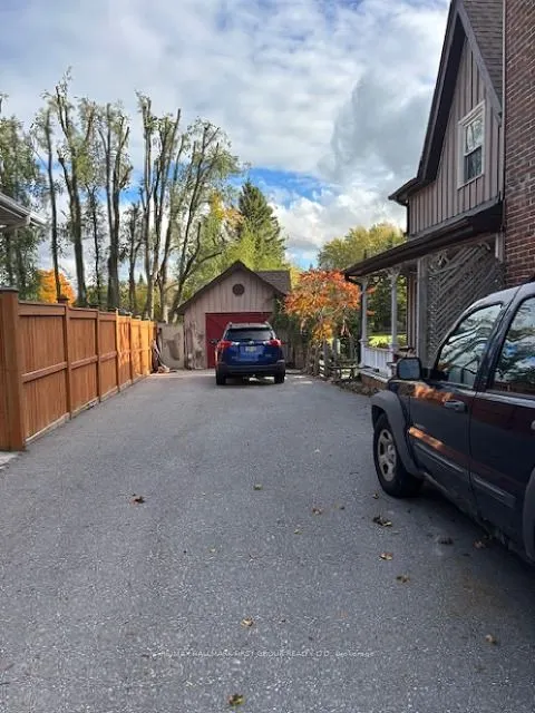 550 Queen Street, #2