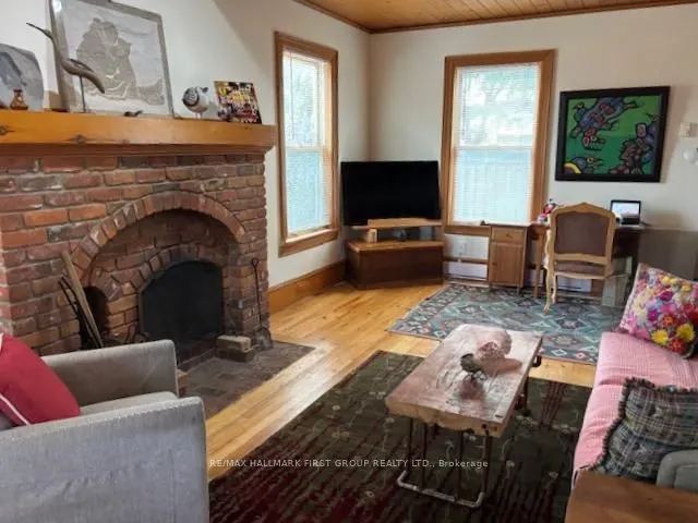 550 Queen Street, #2