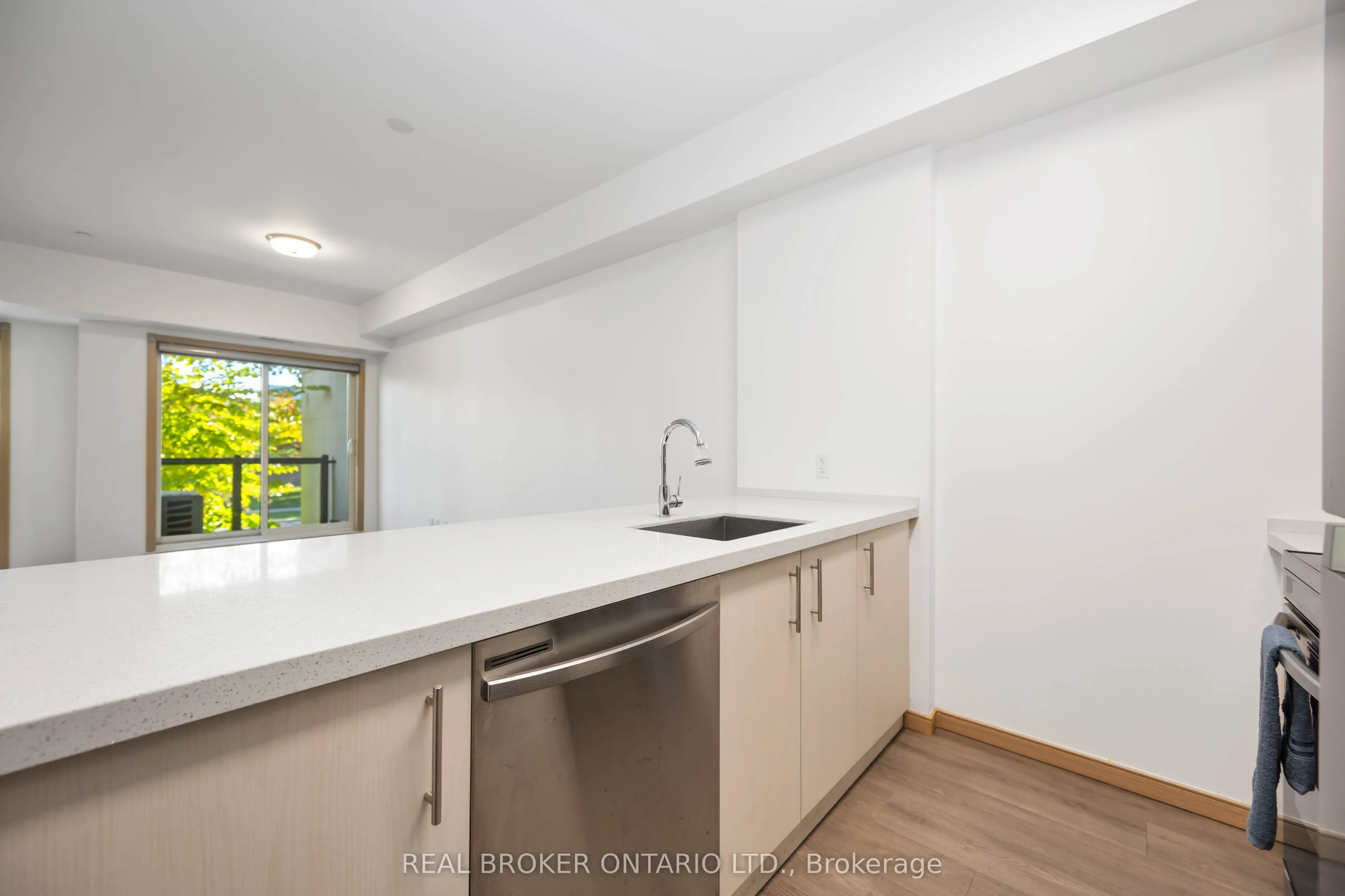 200 Chester Le Boulevard, #D205