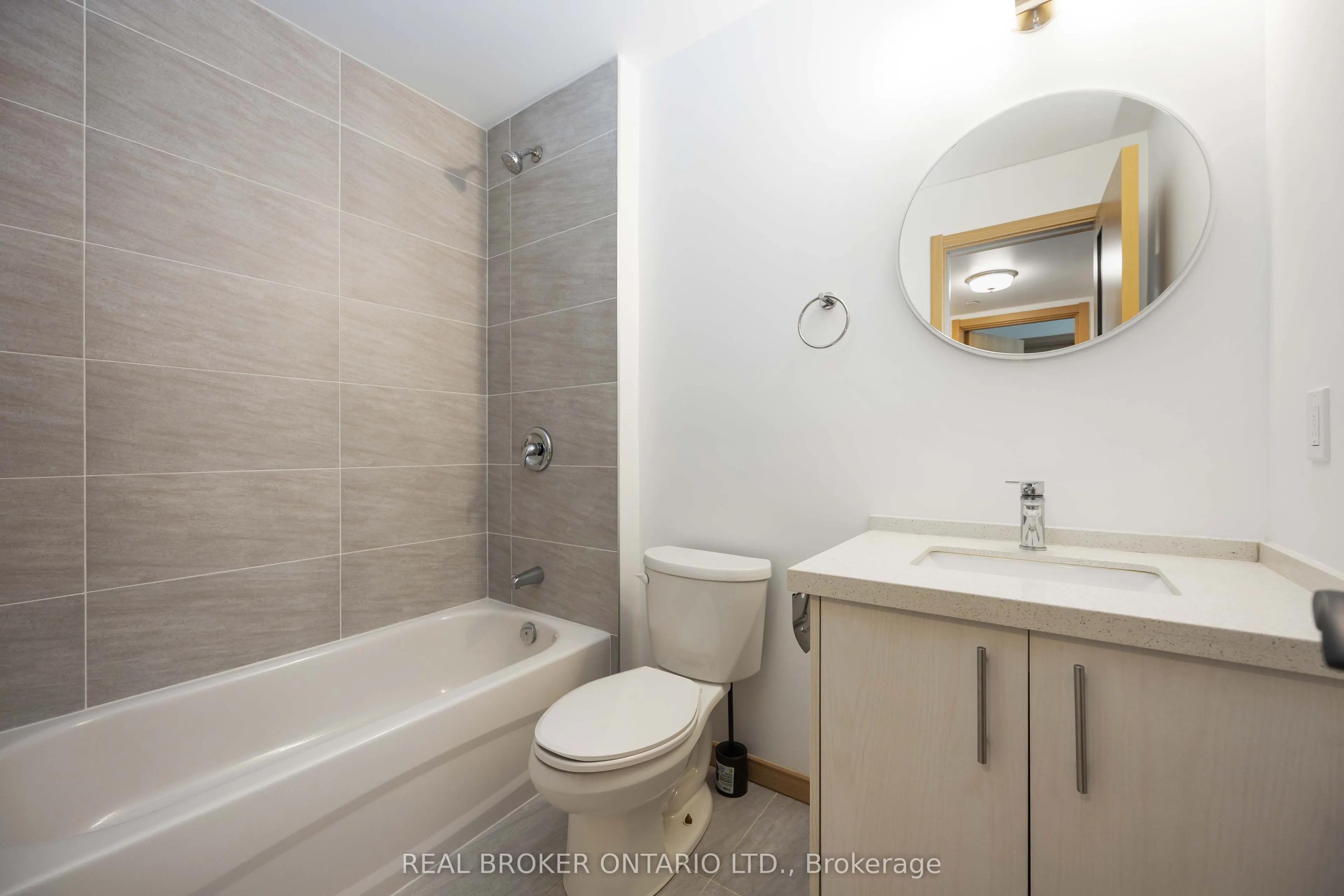 200 Chester Le Boulevard, #D205