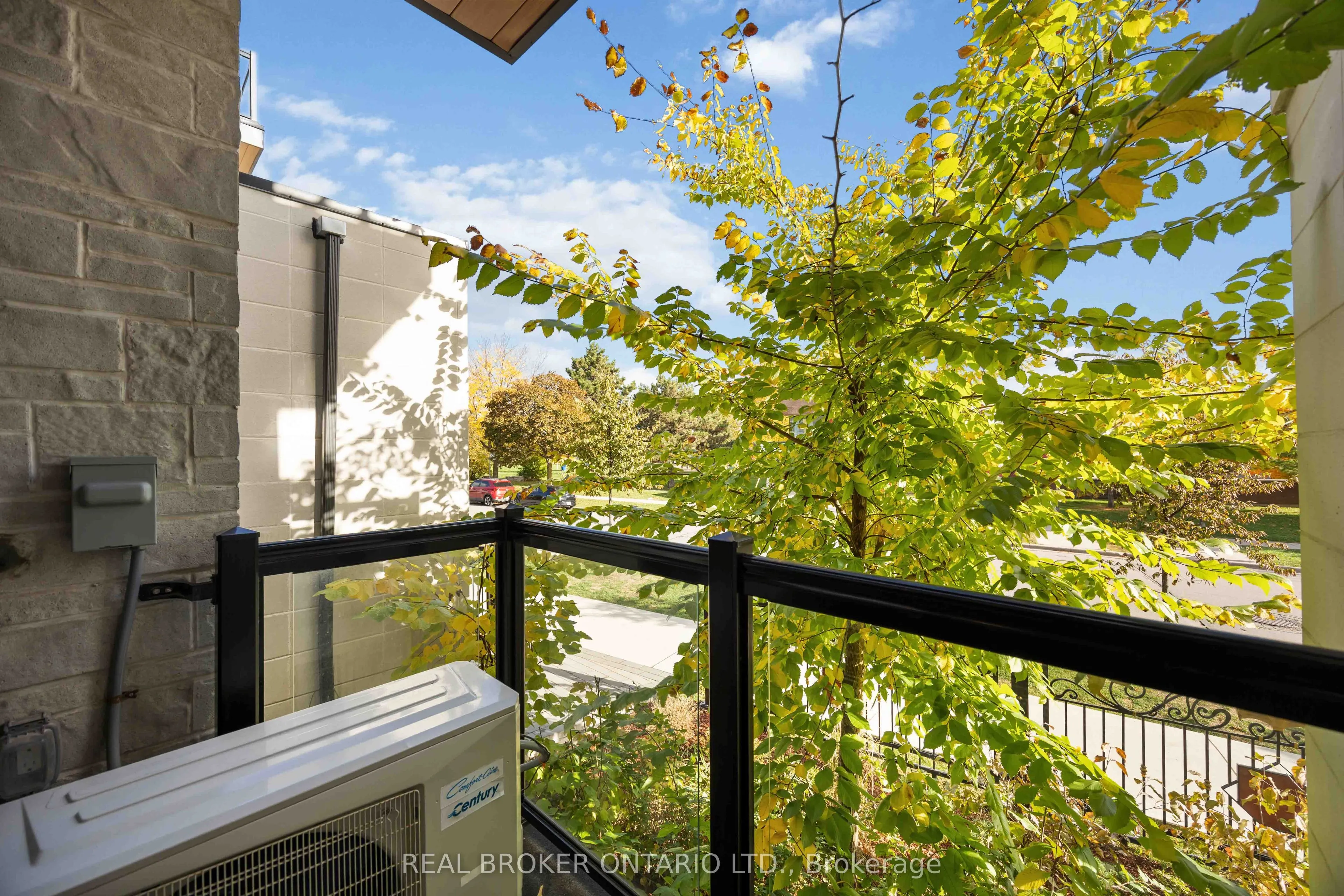 200 Chester Le Boulevard, #D205