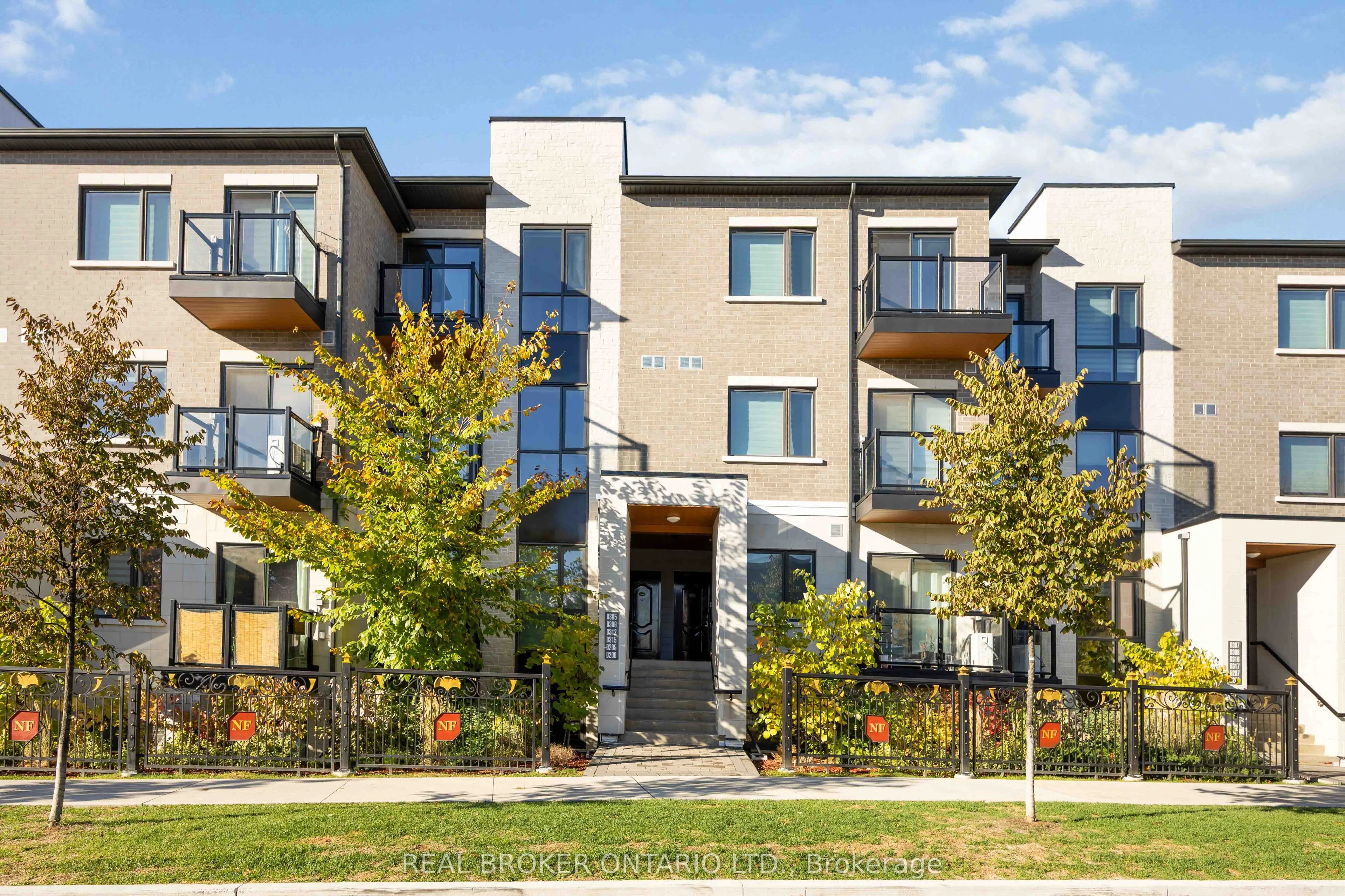 200 Chester Le Boulevard, #D205