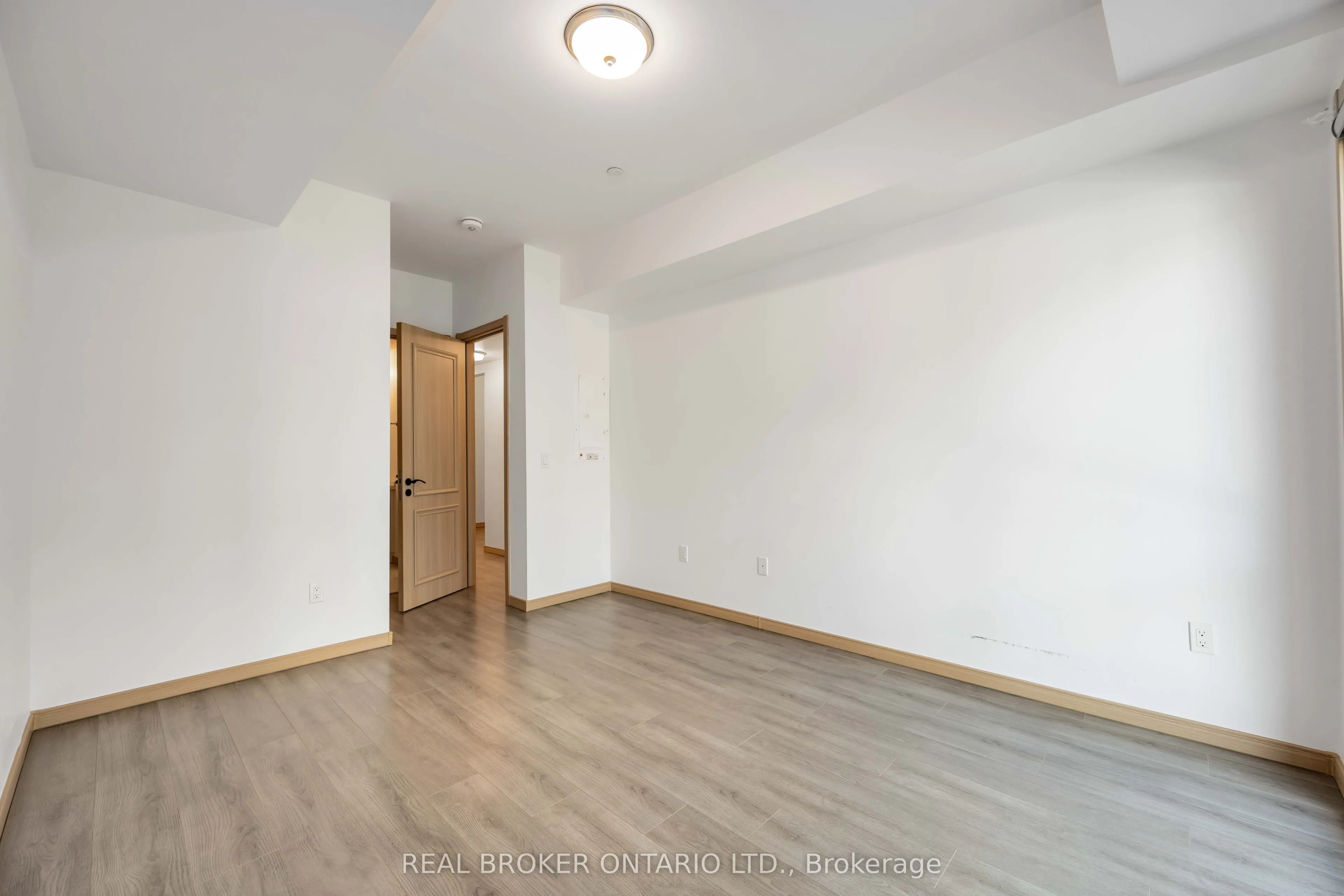 200 Chester Le Boulevard, #D205