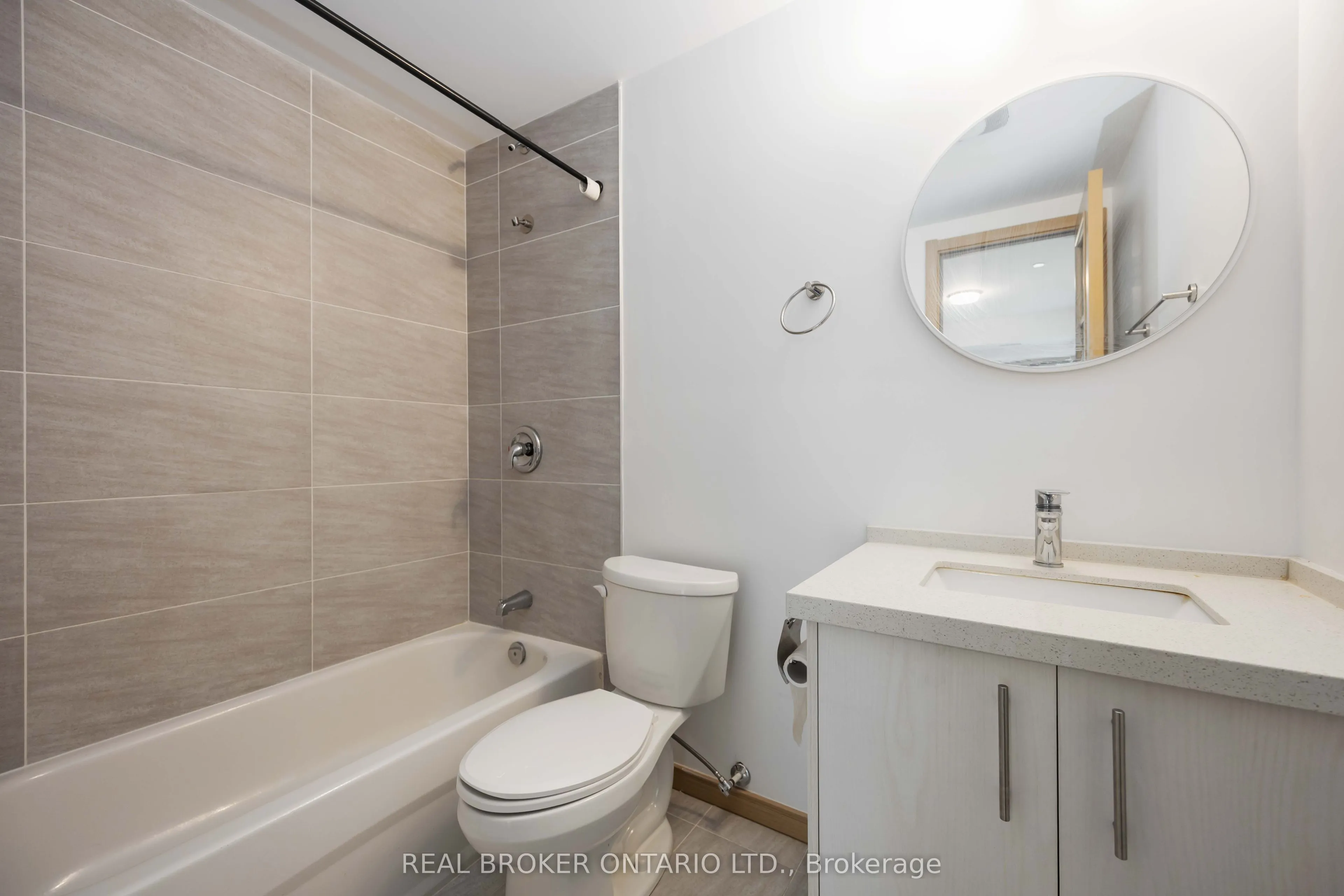 200 Chester Le Boulevard, #D205