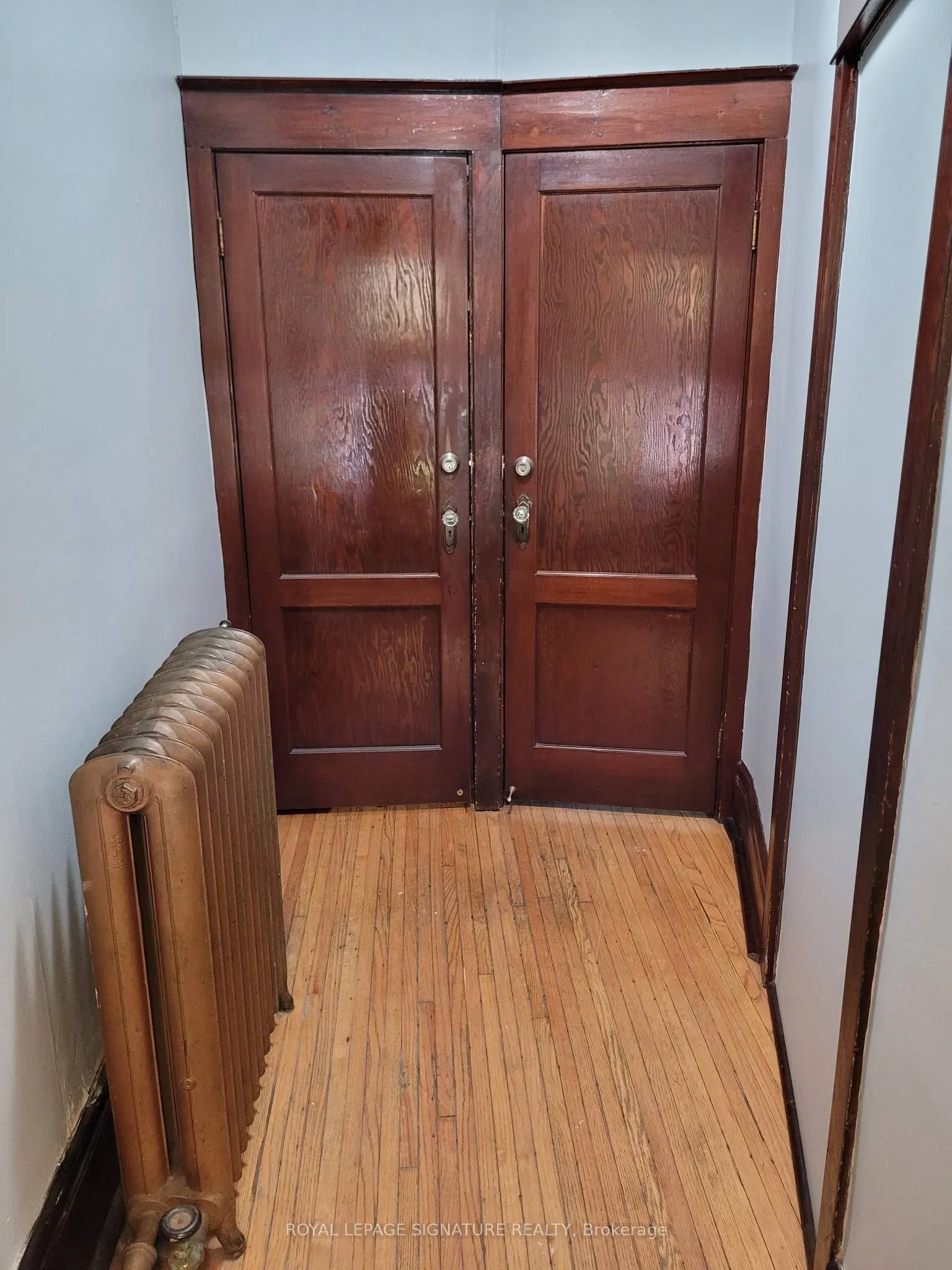 20 Scarborough Road, #Main Floor