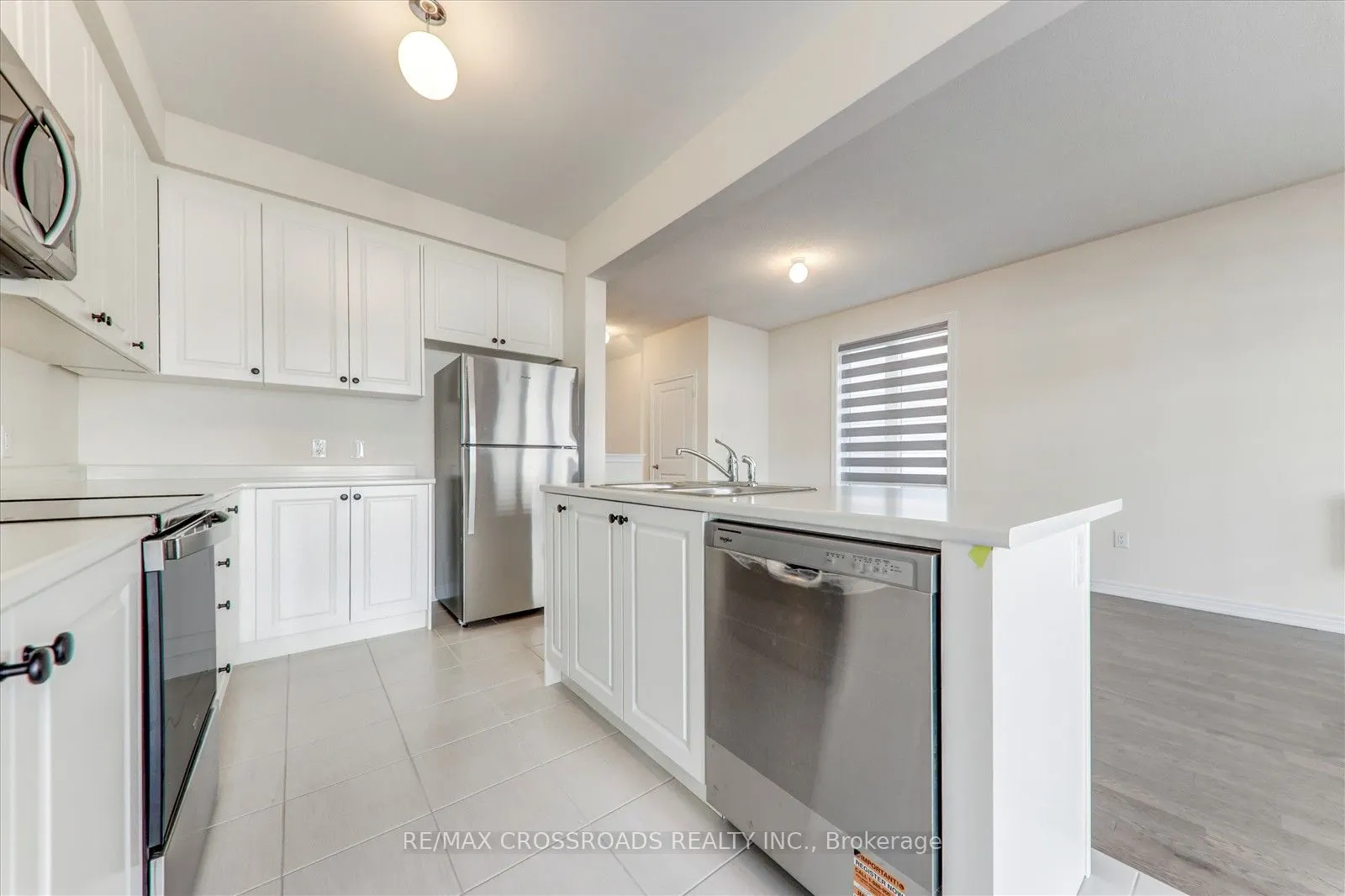 2077 Horace Duncan Crescent