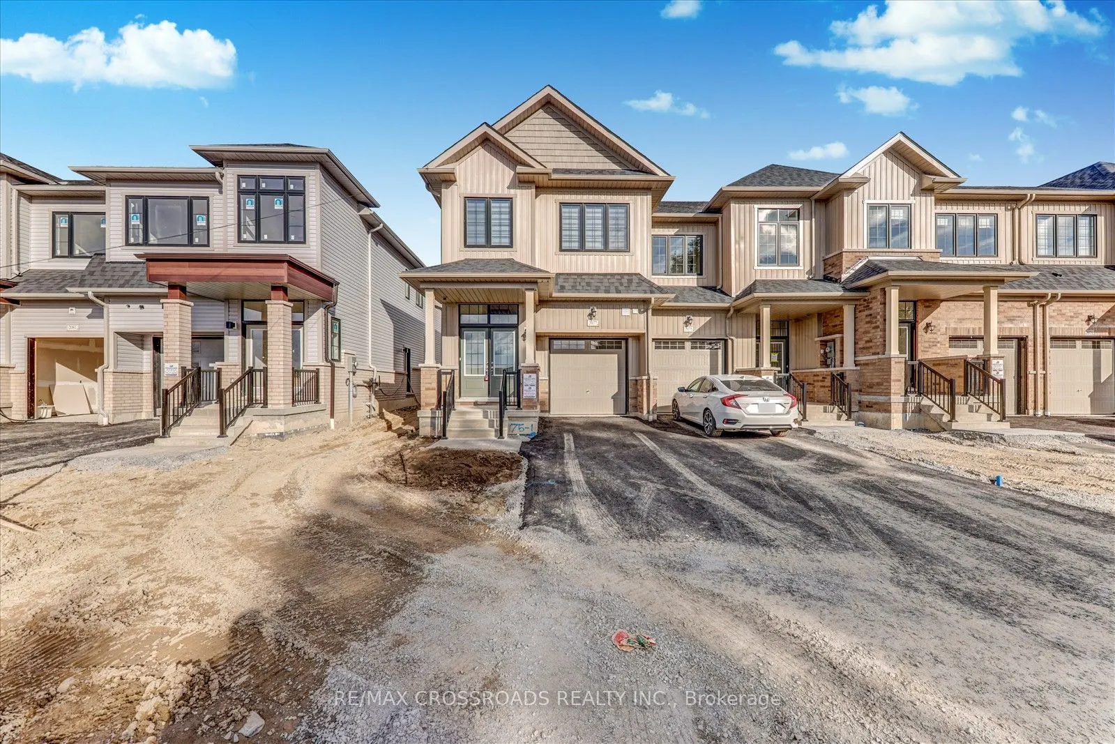 2077 Horace Duncan Crescent