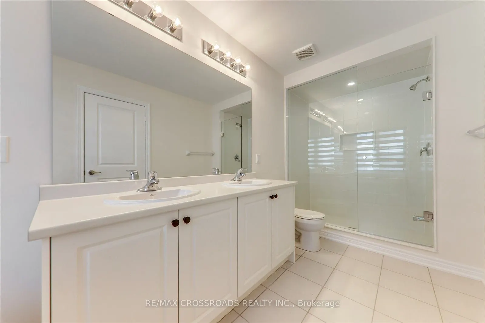 2077 Horace Duncan Crescent