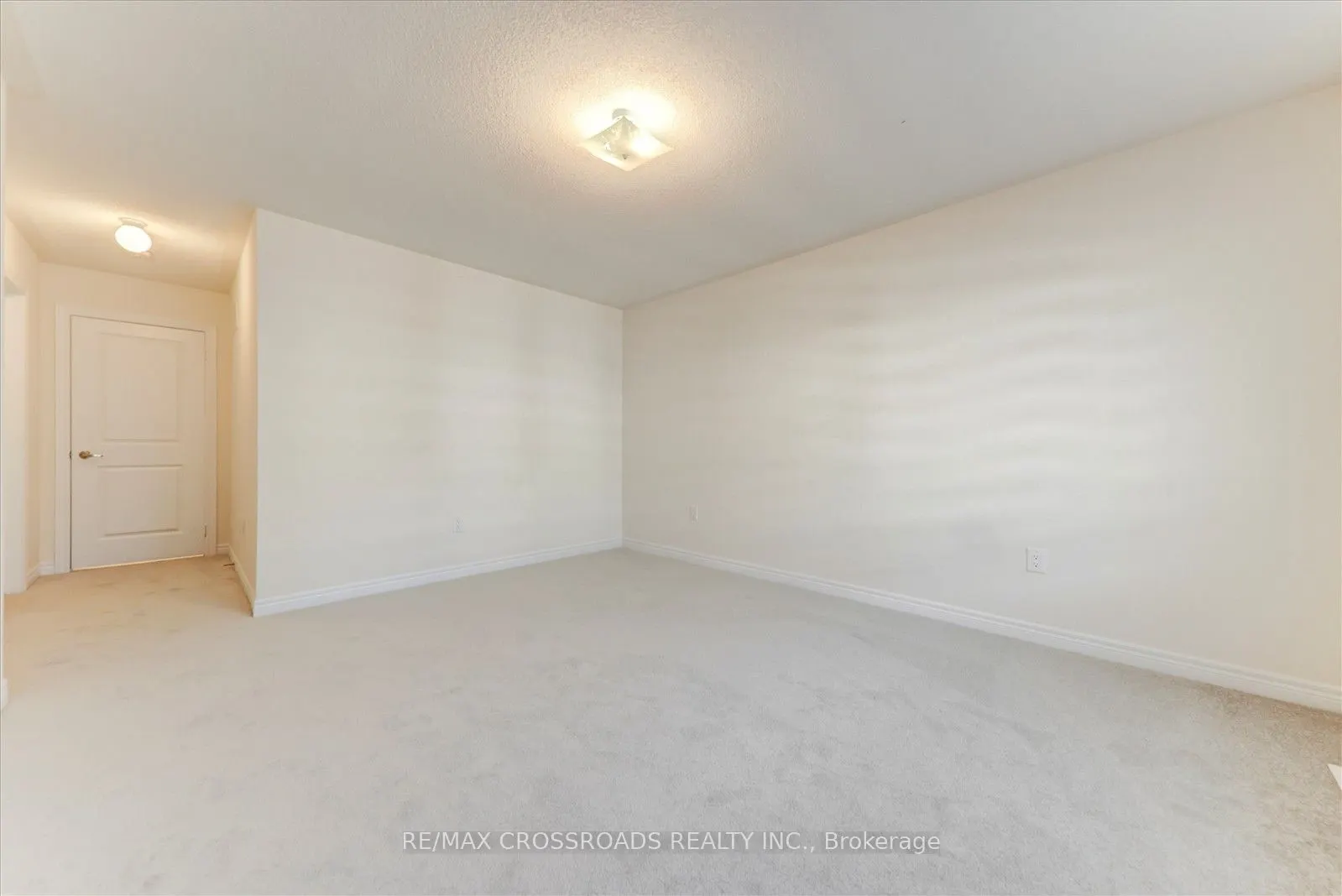 2077 Horace Duncan Crescent