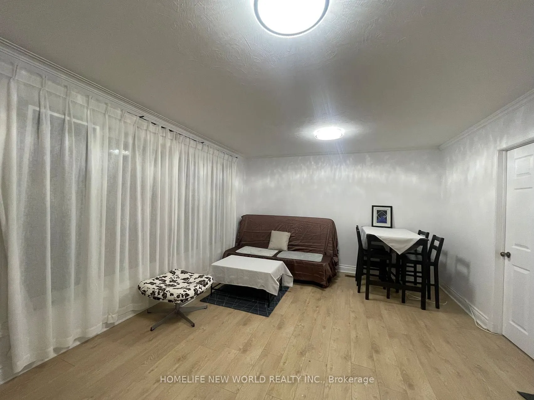 2746 Midland Avenue, #Main