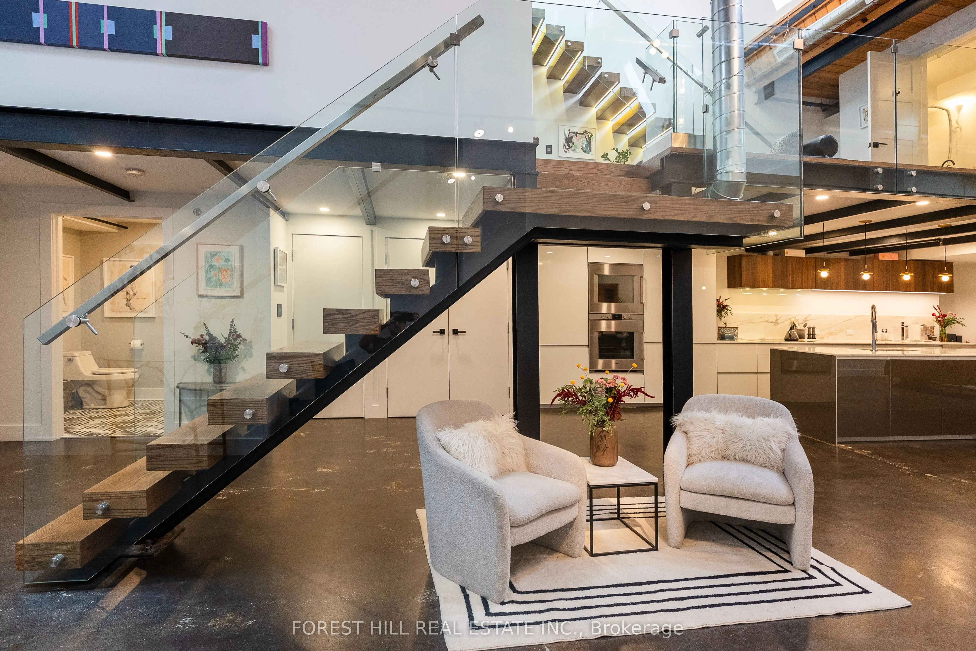 326 Carlaw Avenue, #123