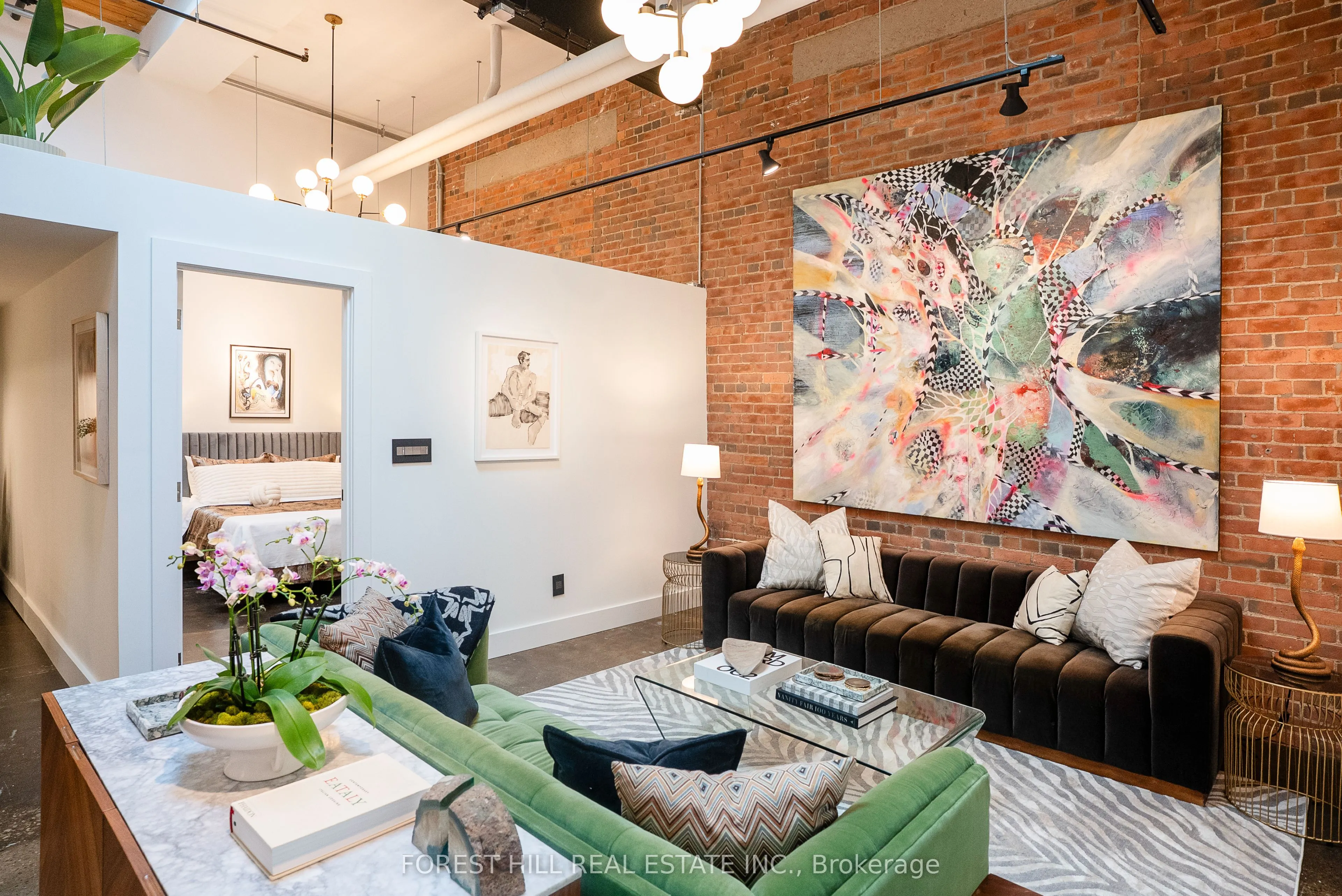 326 Carlaw Avenue, #123