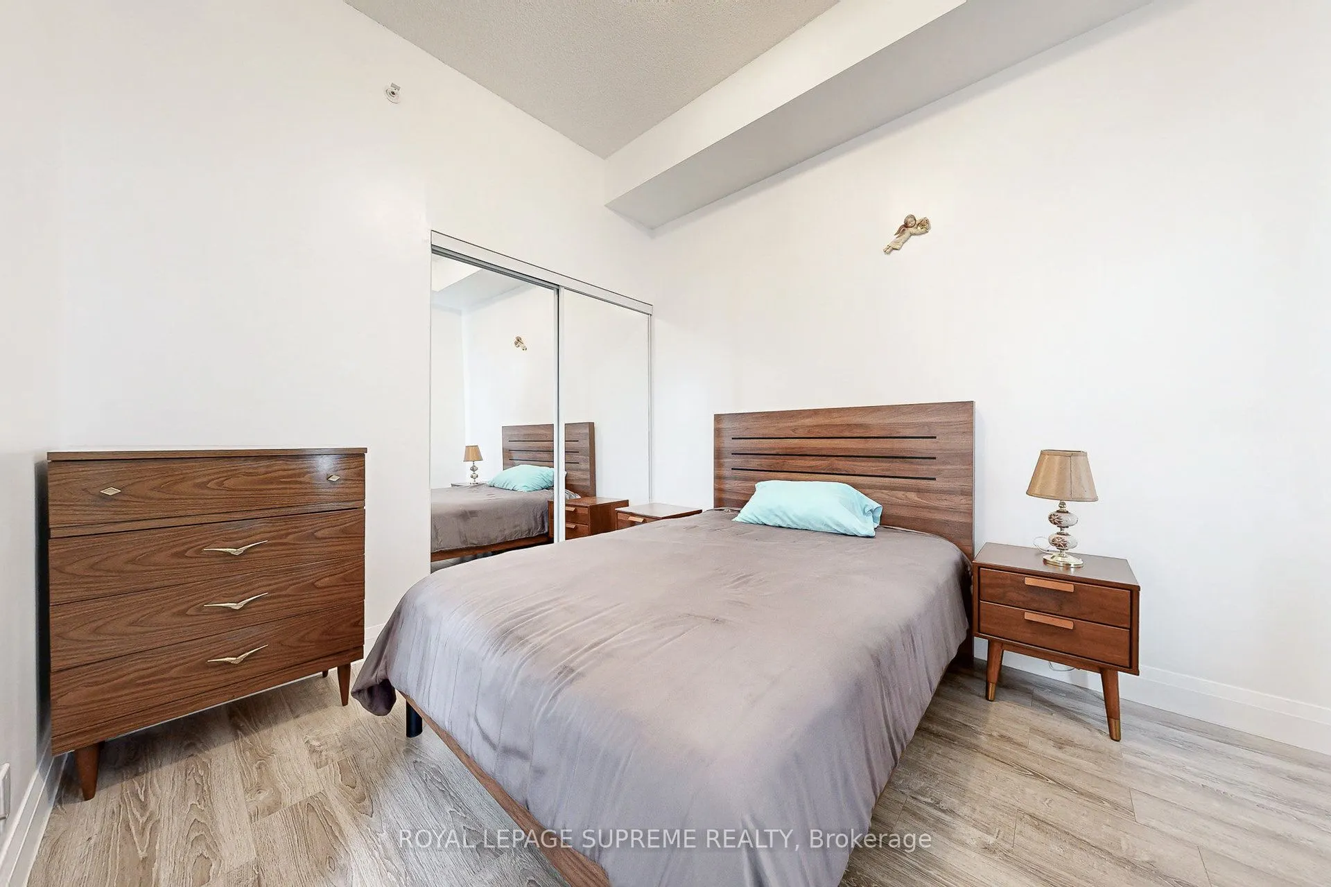 22 East Haven Drive, #606