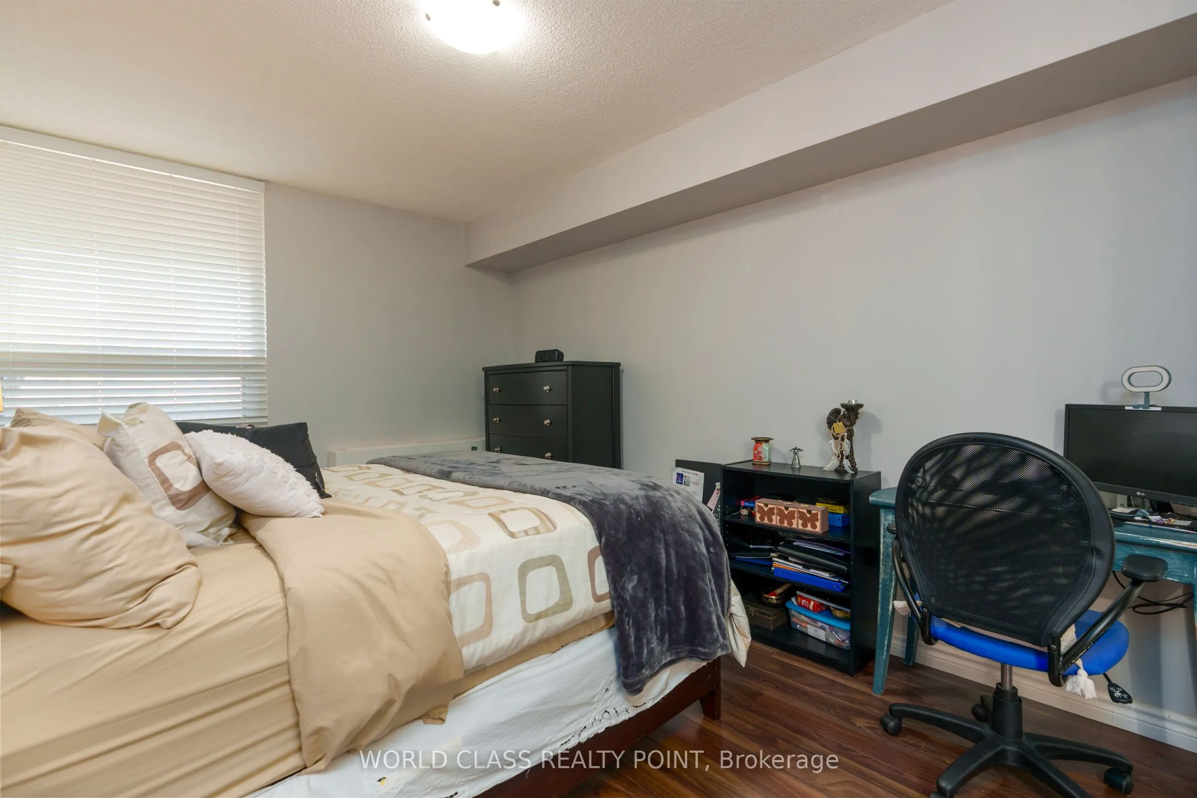 121 Ling Road, #1406