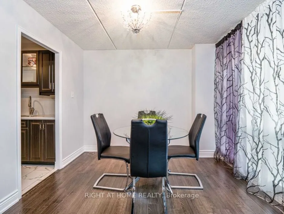 2 Glamorgan Avenue, #1104