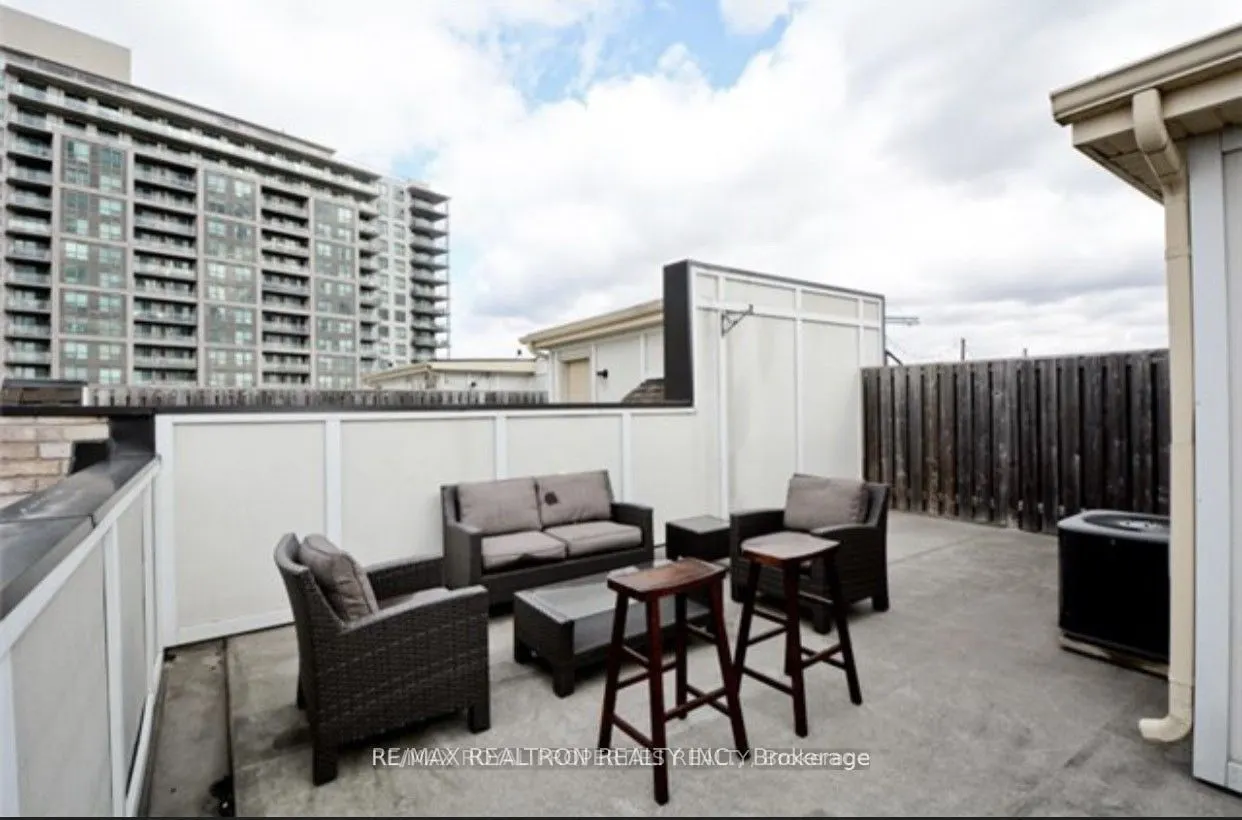 1250 St. Martins Drive, #92