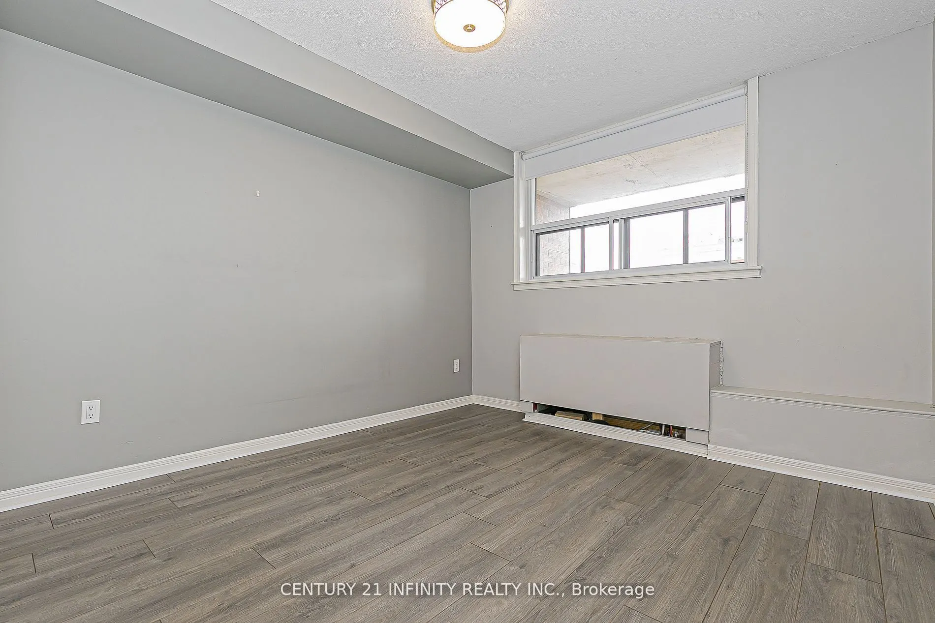 80 Athol Street E, #306