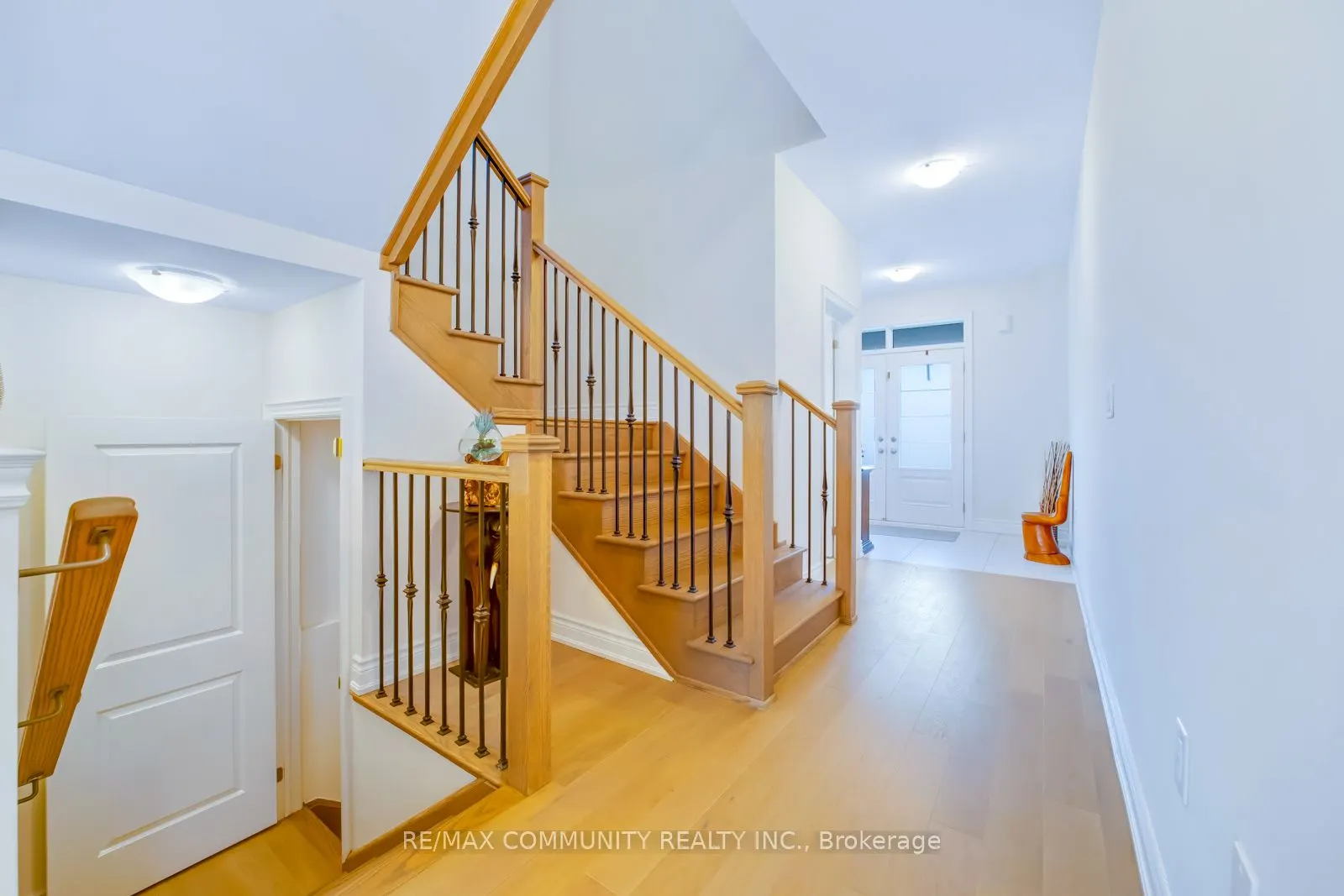 1024 Skyridge Boulevard N