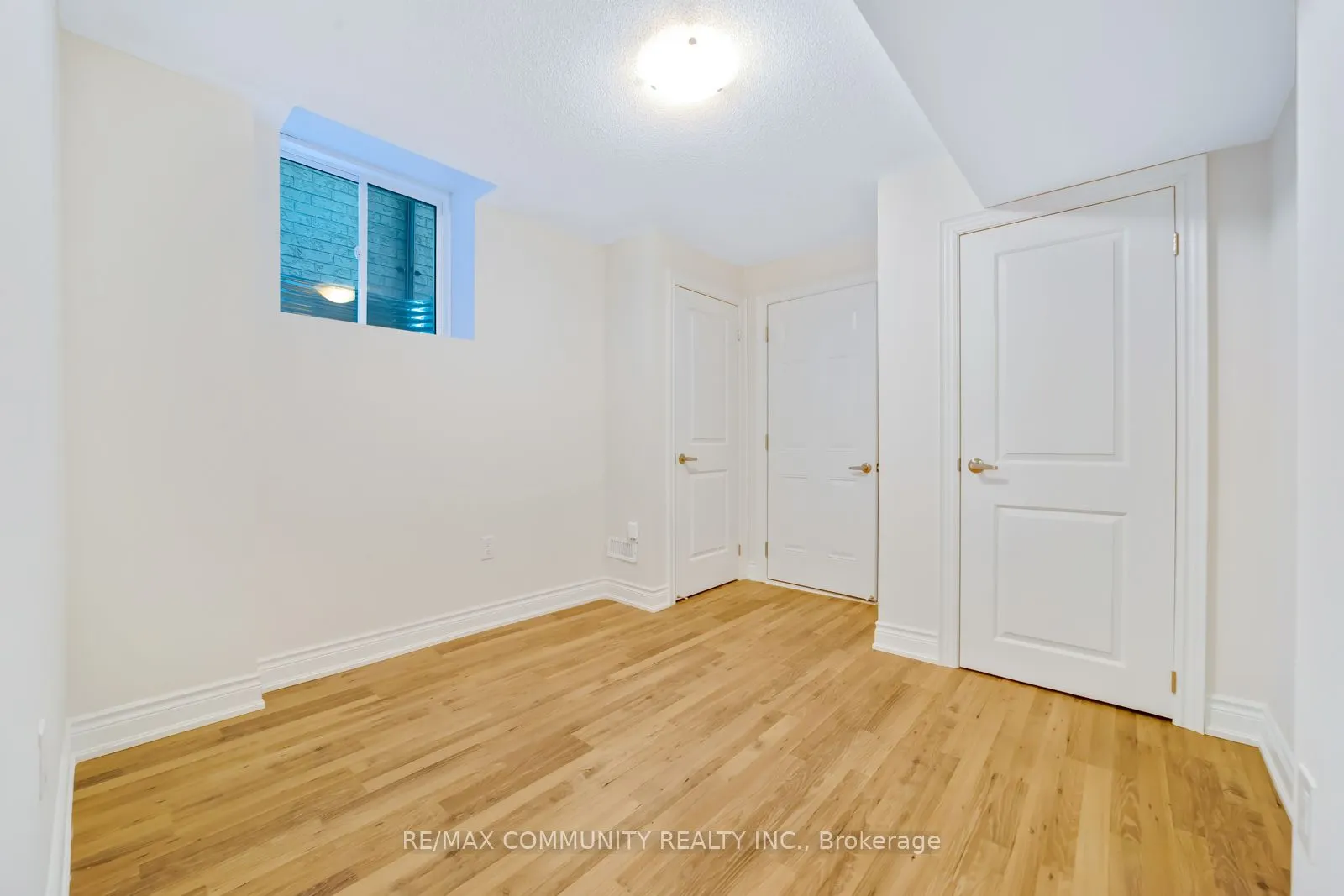 1024 Skyridge Boulevard N