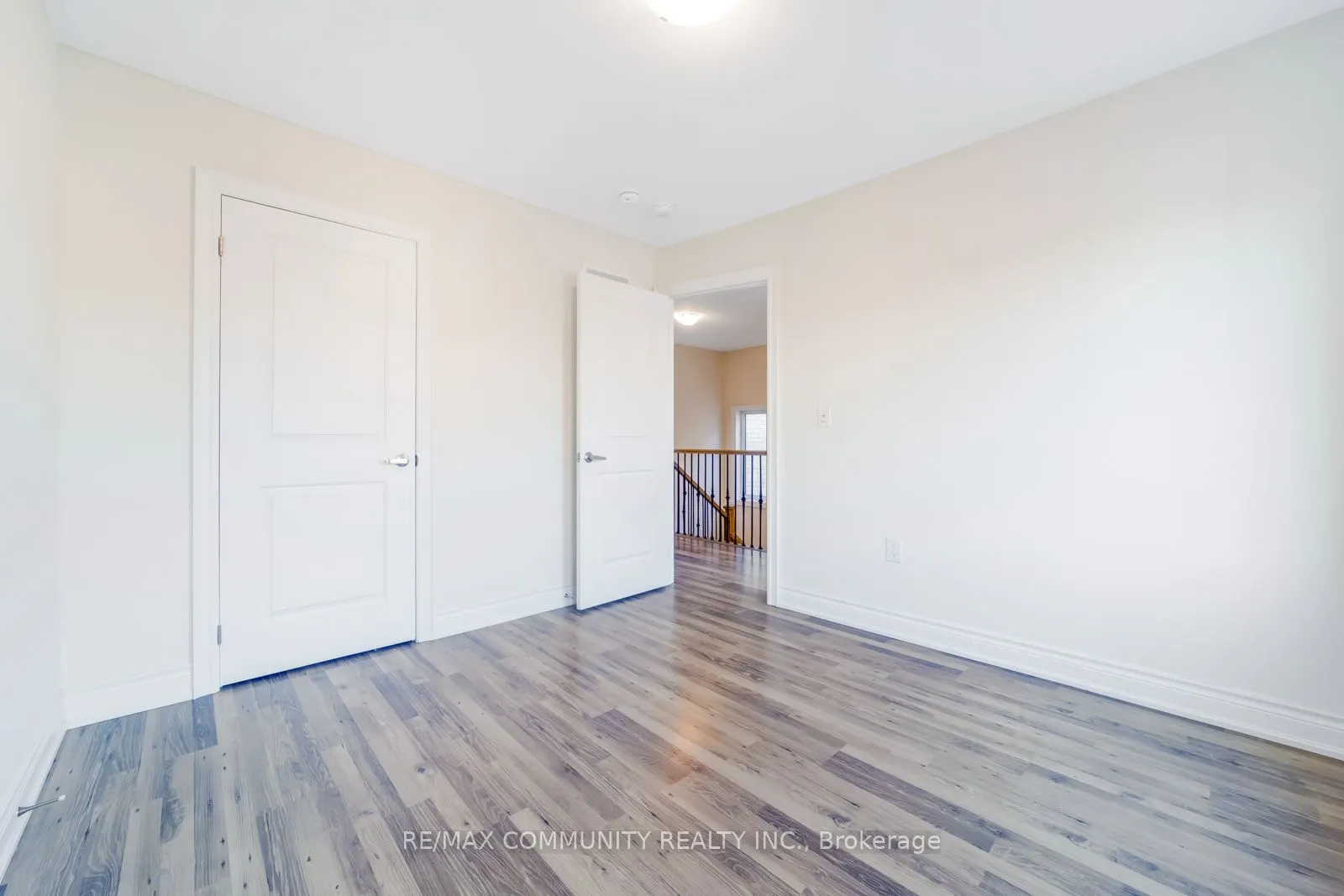 1024 Skyridge Boulevard N