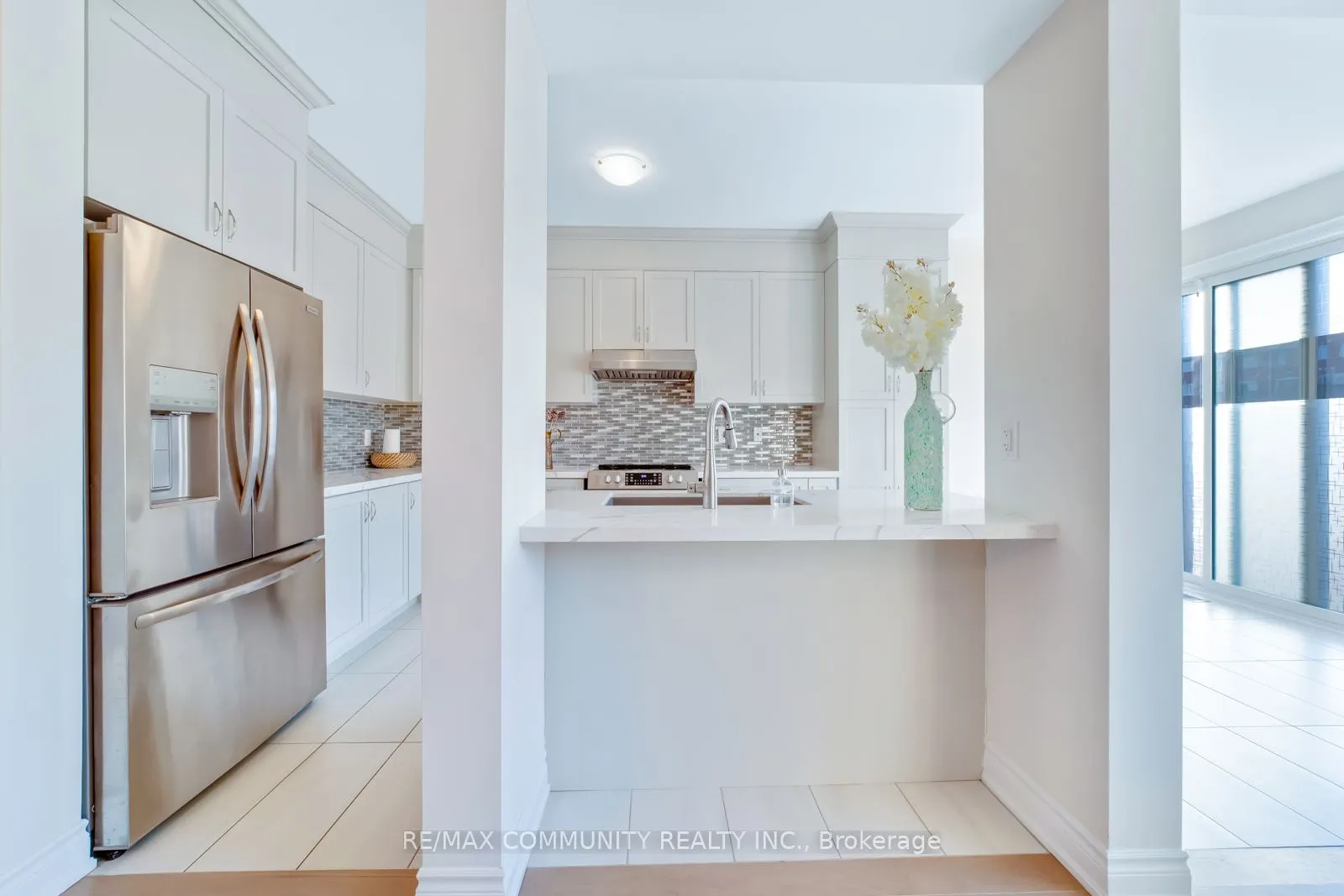 1024 Skyridge Boulevard N