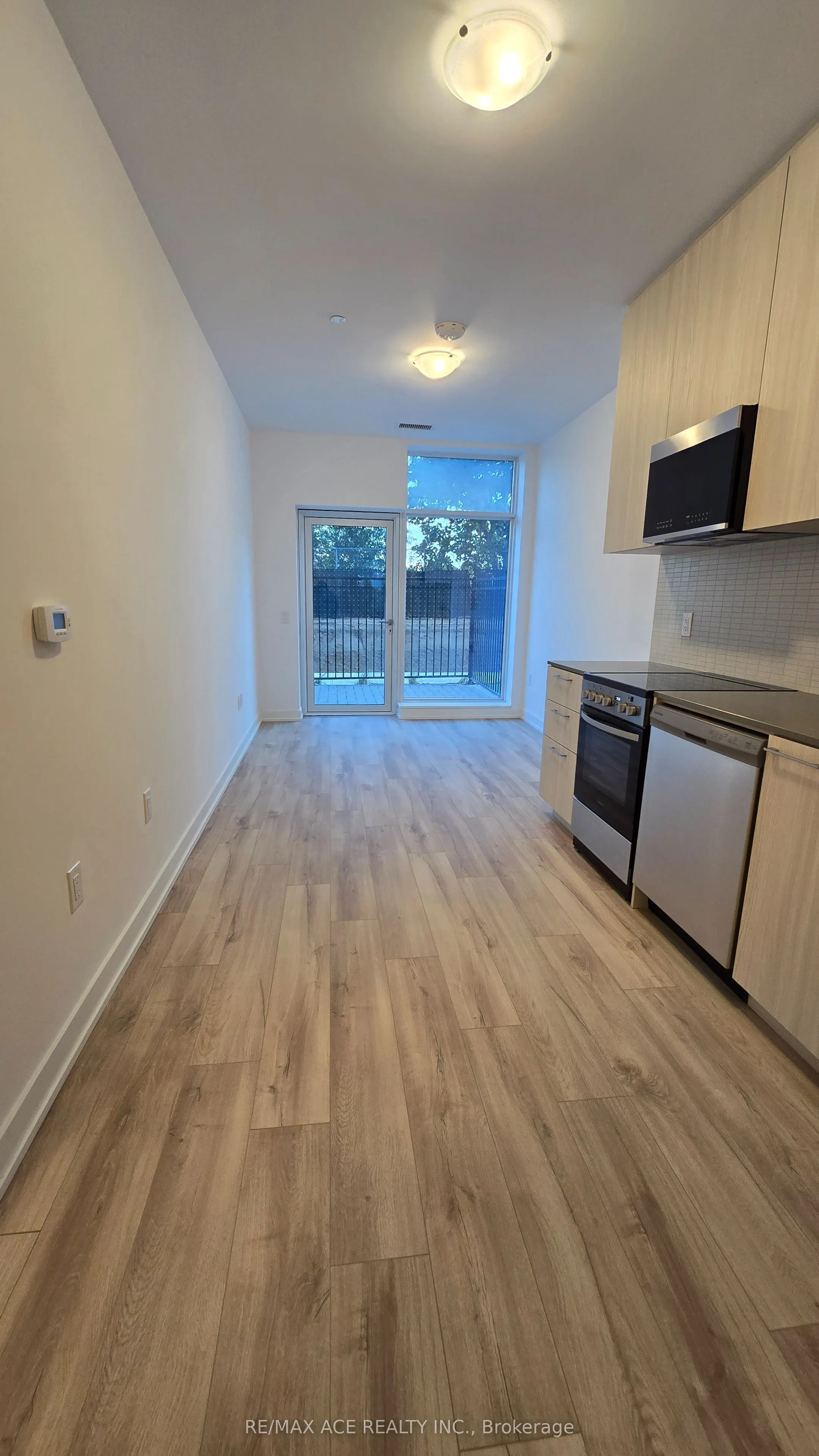 7439 Kingston Road, #110